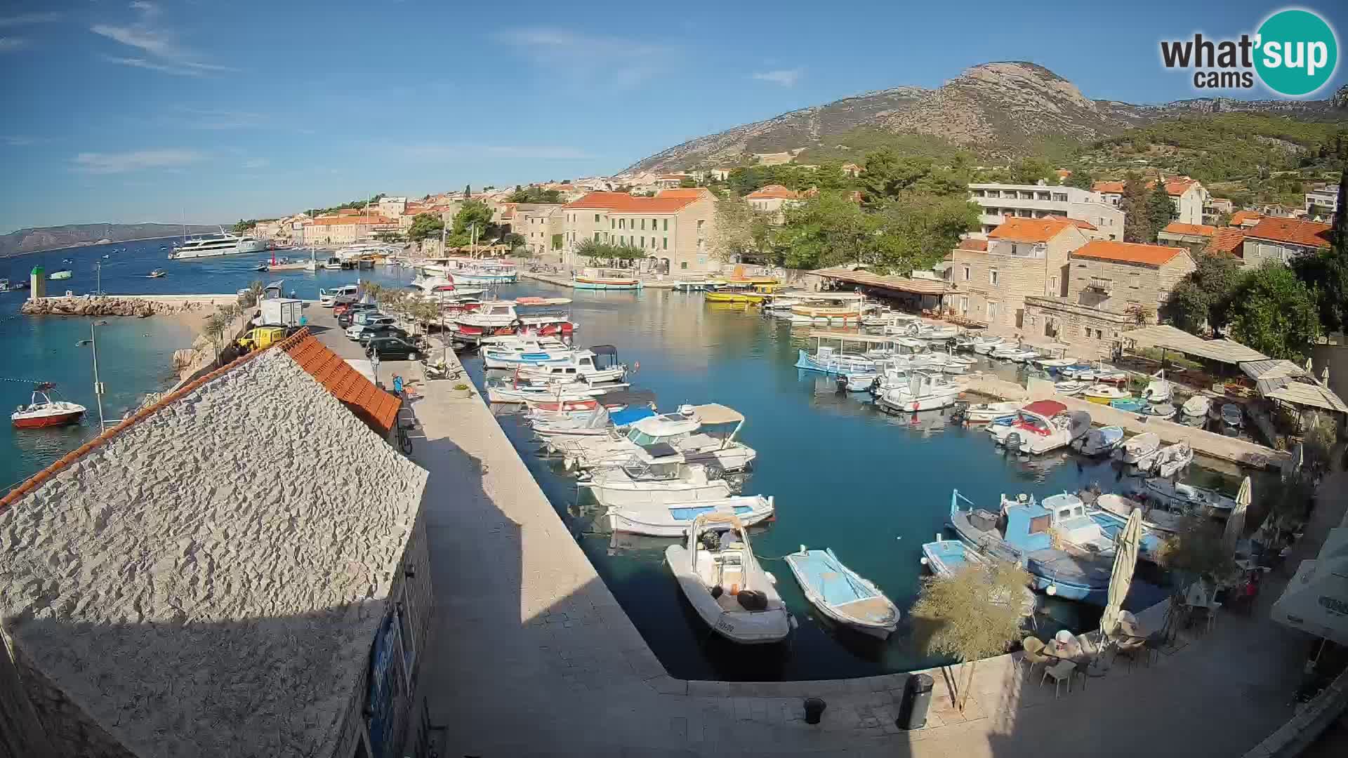 Webcam Bol Hafen – Liveblick auf Bol Riva & Marina