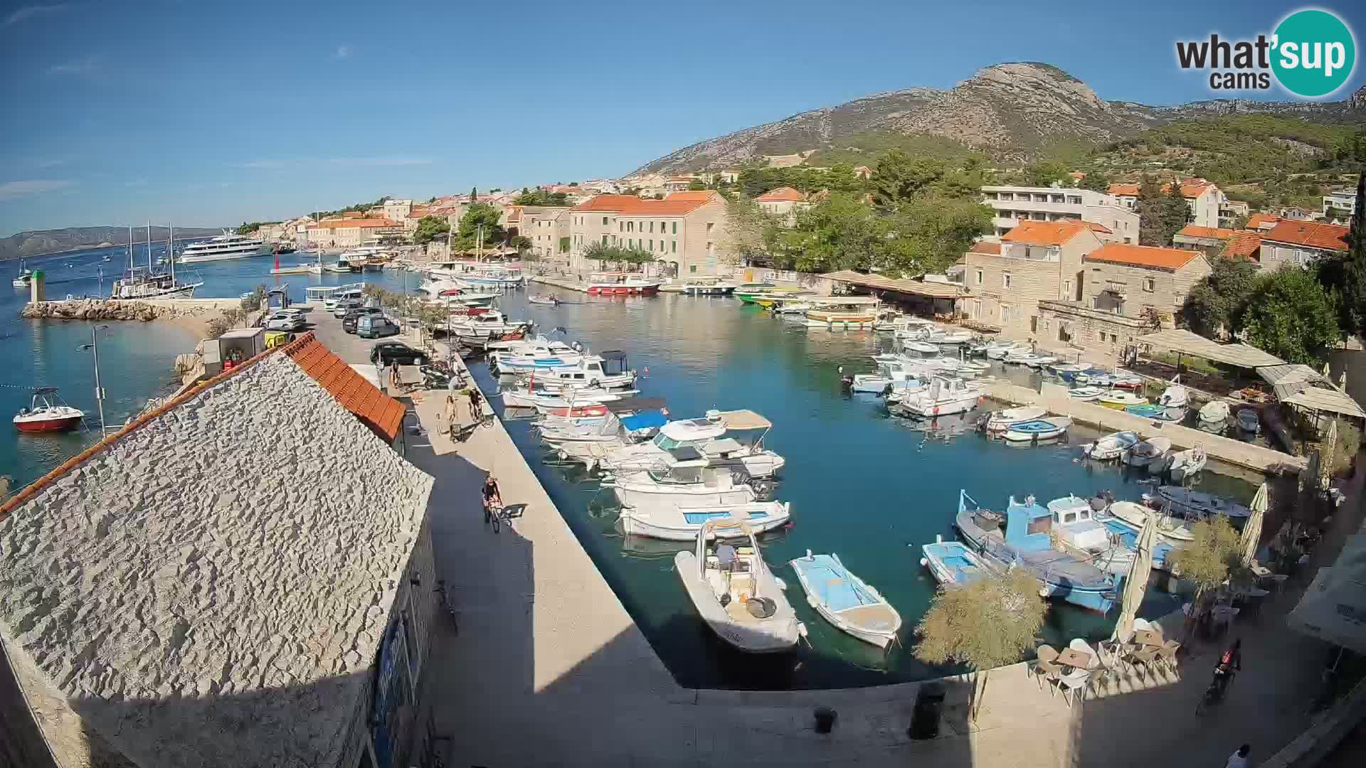 Webcam porto di Bol – Vista live sulla Riva e Marina