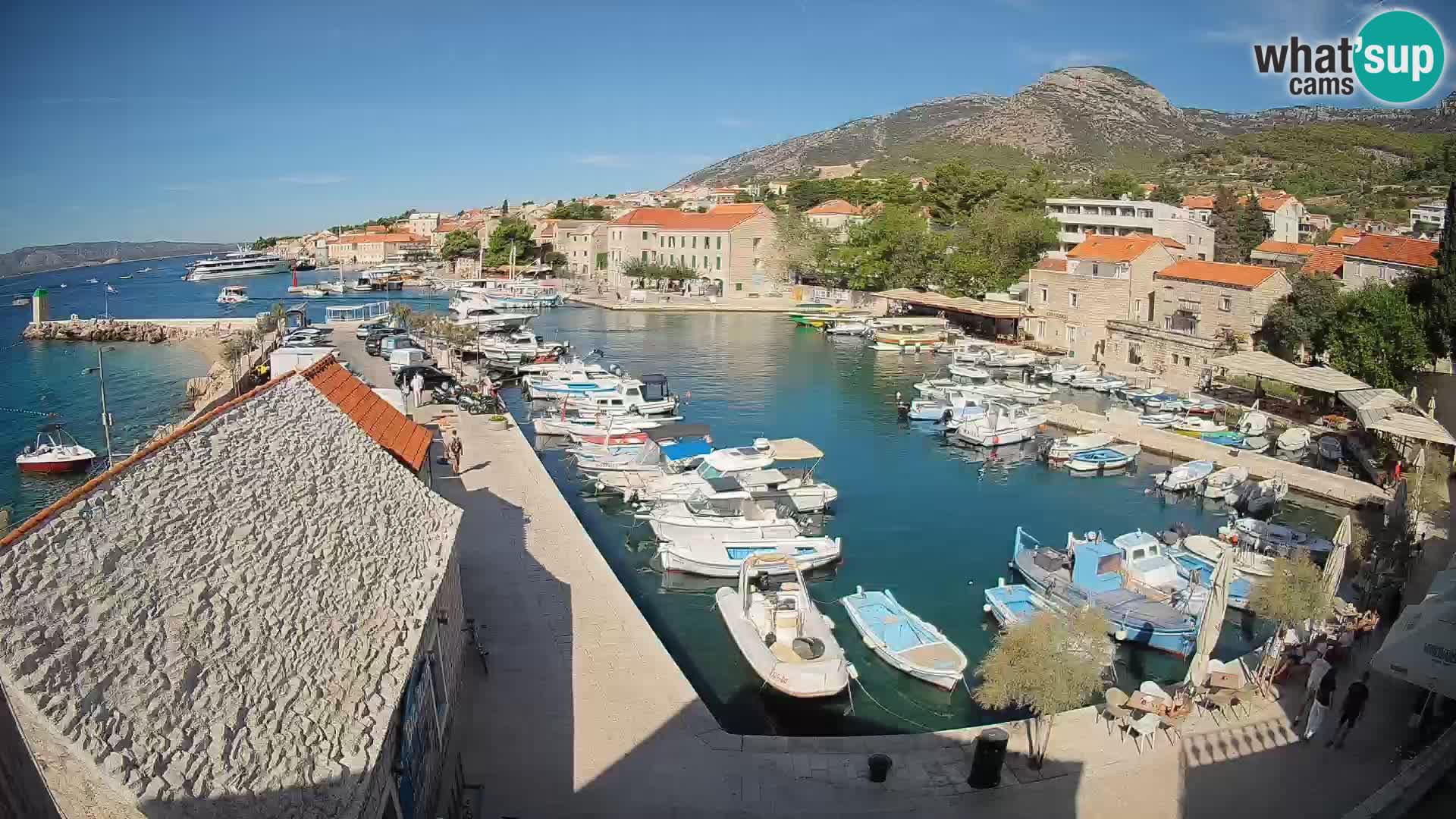 Webcam Bol Hafen – Liveblick auf Bol Riva & Marina