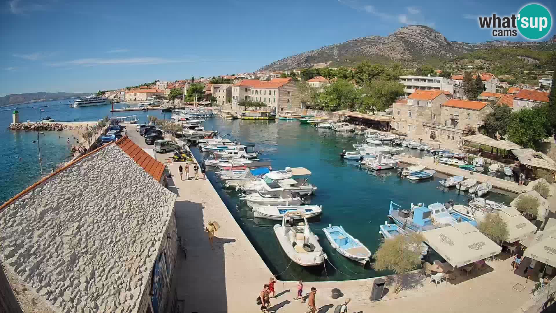 Webcam Bol Harbour – Live View of Bol Riva & Marina