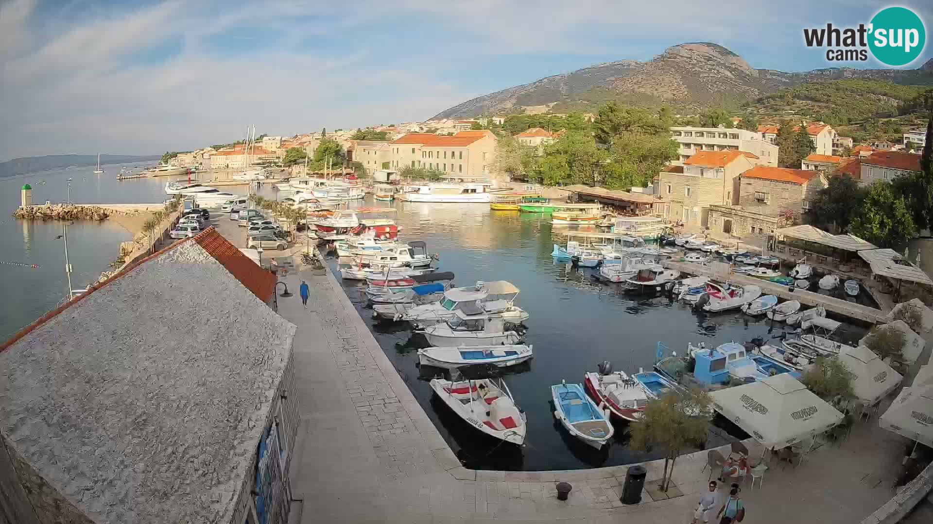Webcam porto di Bol – Vista live sulla Riva e Marina