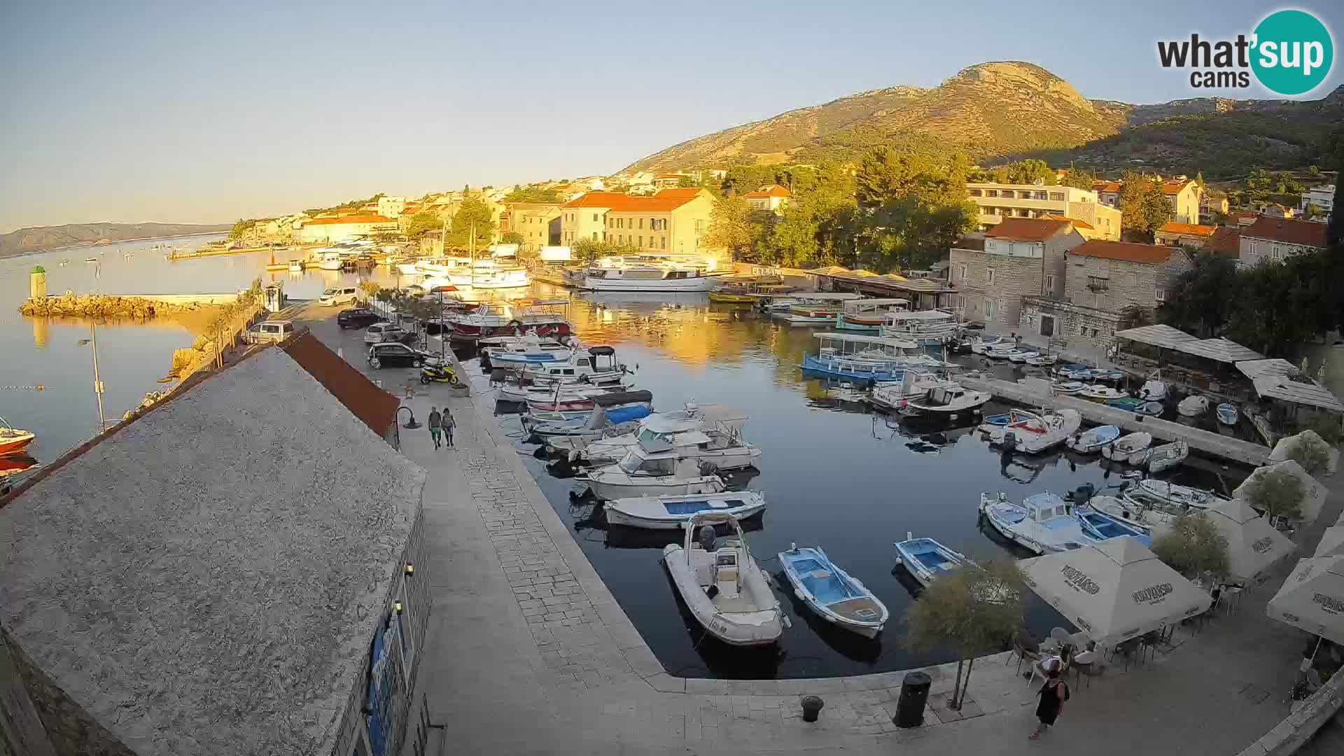 Webcam Bol Harbour – Live View of Bol Riva & Marina