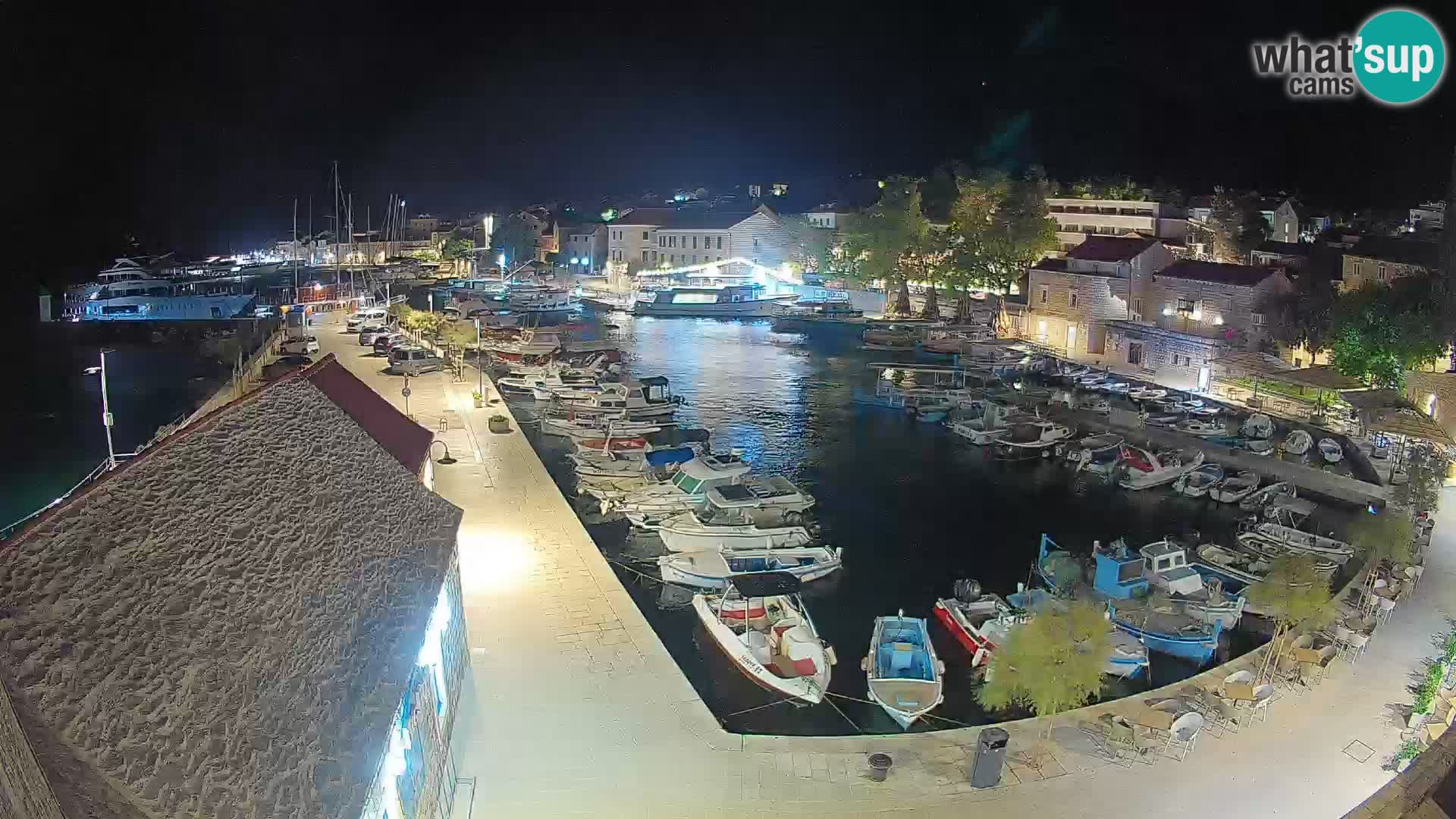 Webcam Bol Harbour – Live View of Bol Riva & Marina
