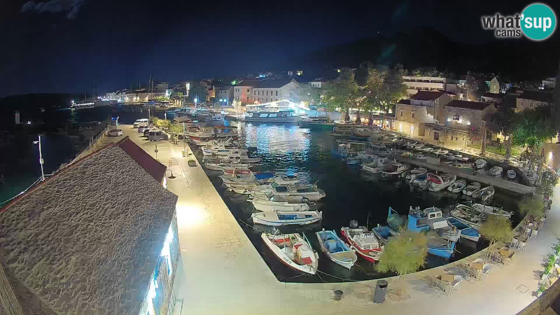 Webcam Bol Hafen – Liveblick auf Bol Riva & Marina