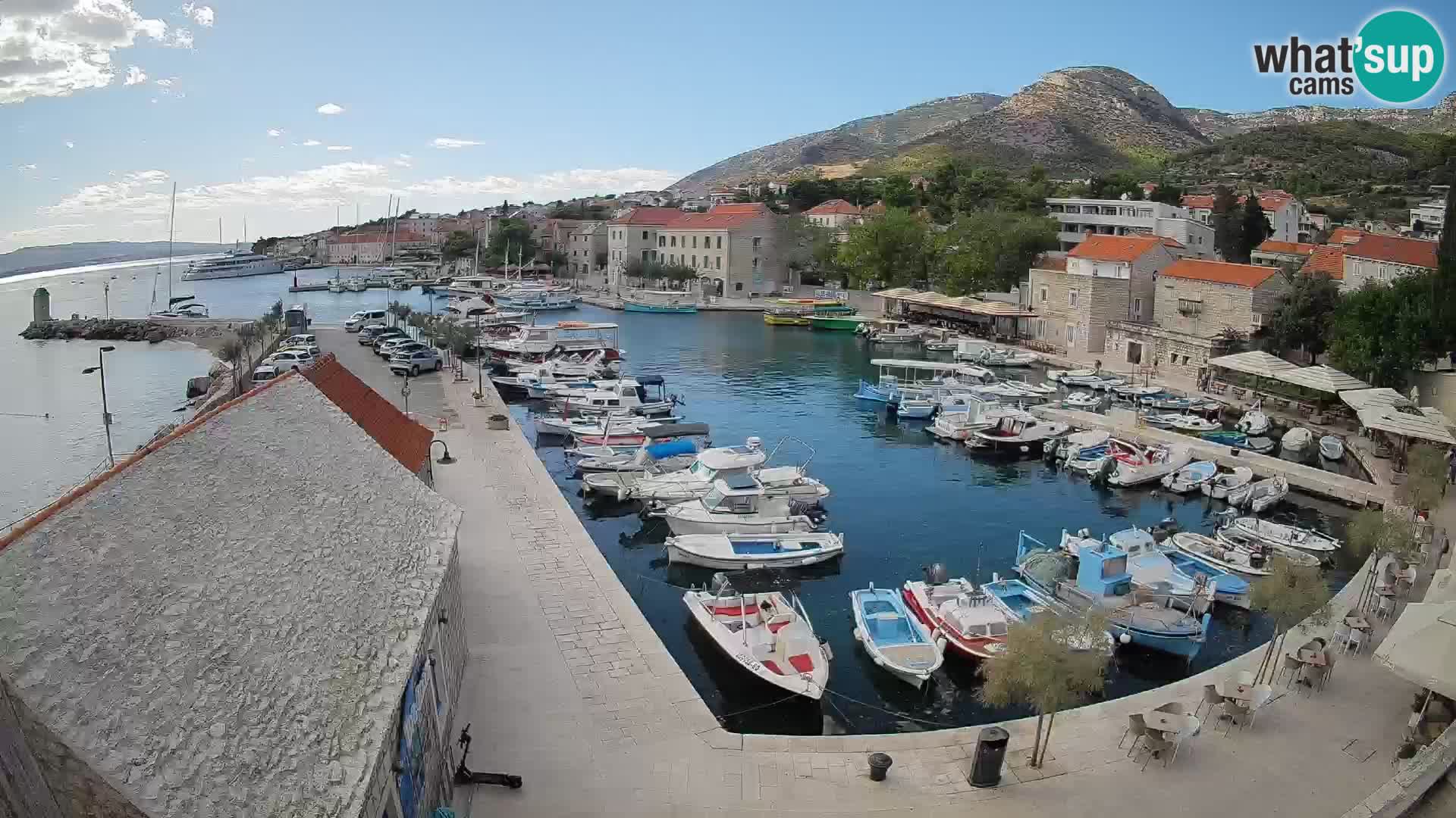 Webcam Bol Harbour – Live View of Bol Riva & Marina