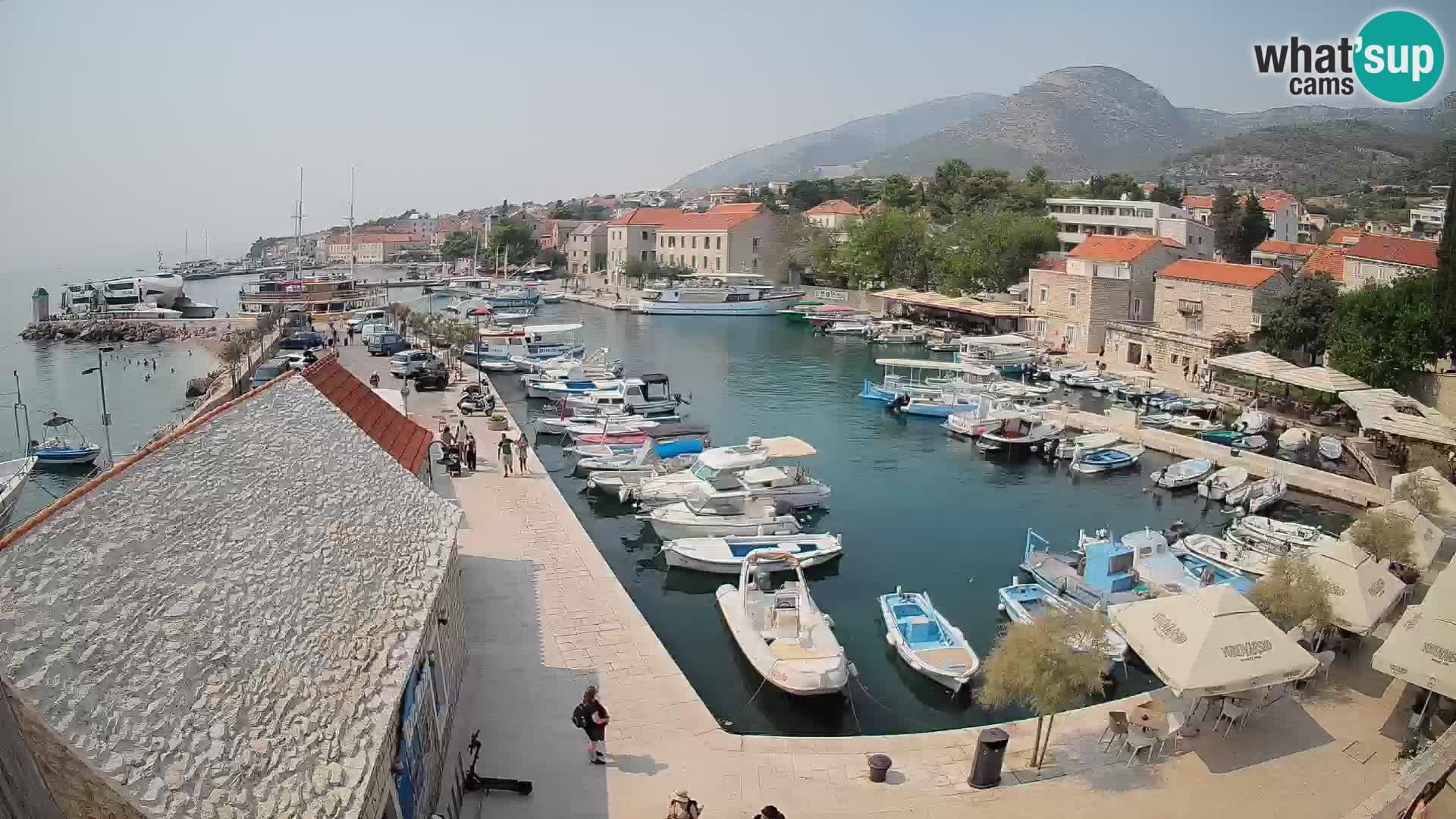 Webcam Bol Harbour – Live View of Bol Riva & Marina