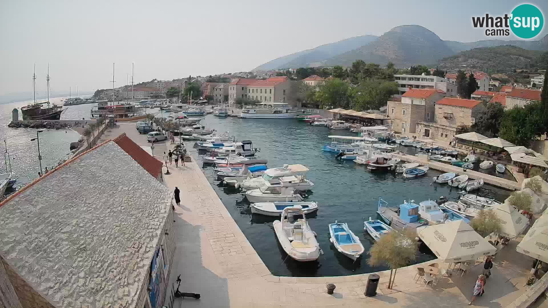 Webcam Bol Harbour – Live View of Bol Riva & Marina