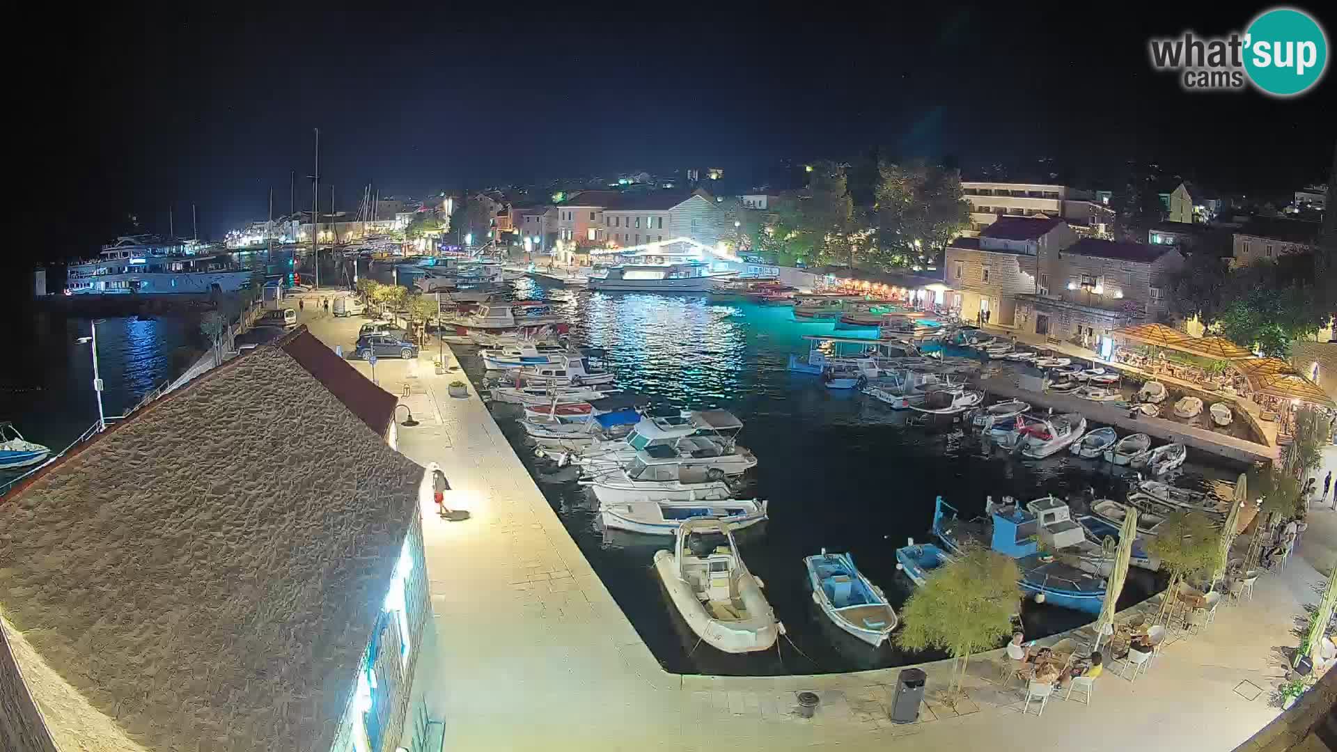 Webcam Bol Hafen – Liveblick auf Bol Riva & Marina