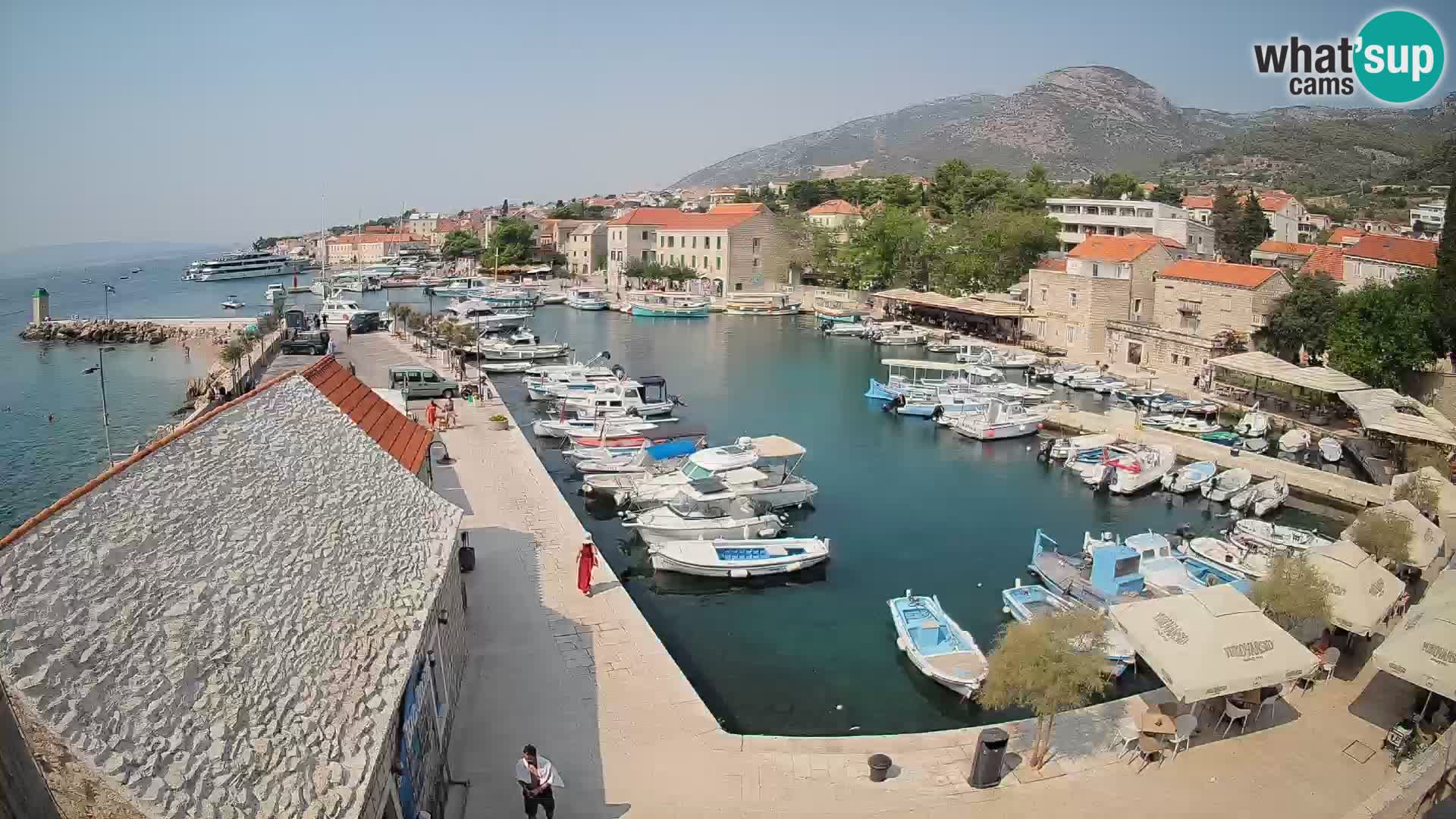Webcam Bol Harbour – Live View of Bol Riva & Marina