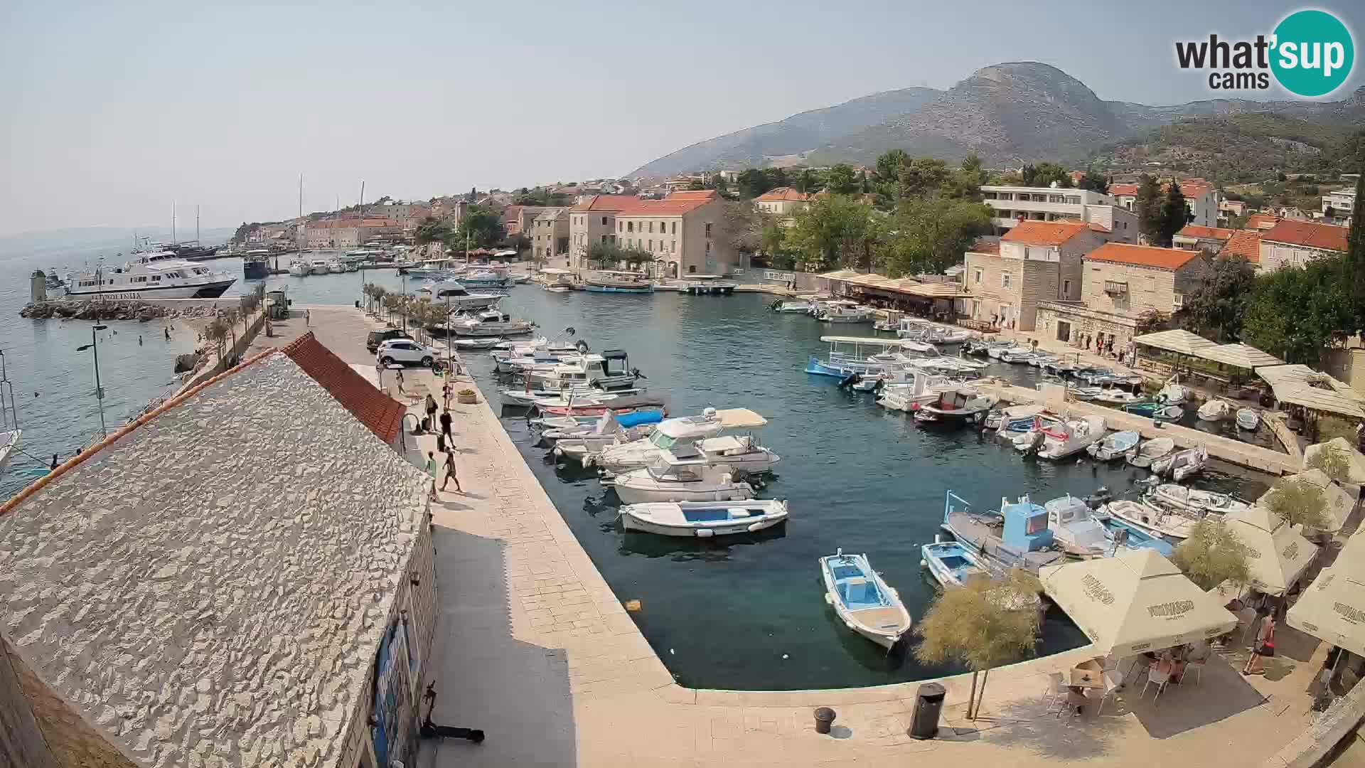 Webcam Bol Harbour – Live View of Bol Riva & Marina