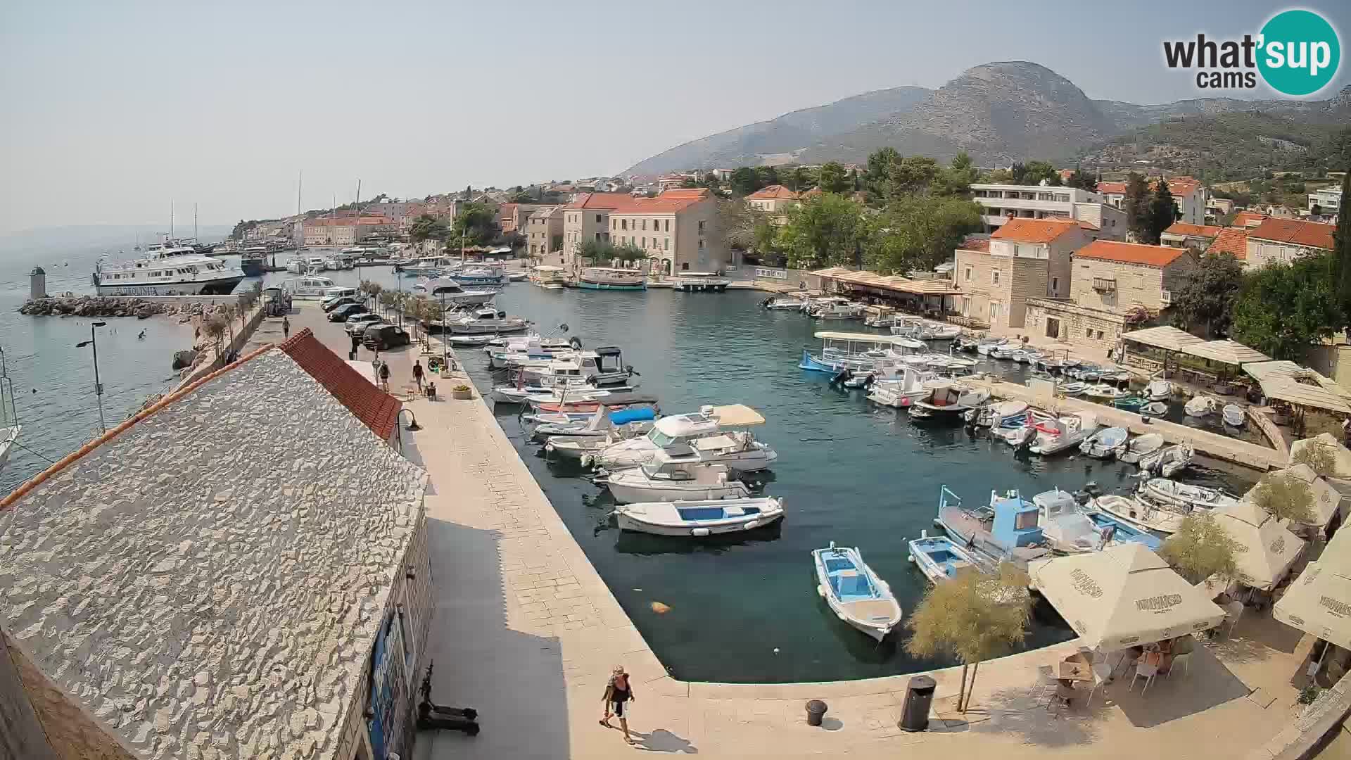 Webcam Bol Hafen – Liveblick auf Bol Riva & Marina