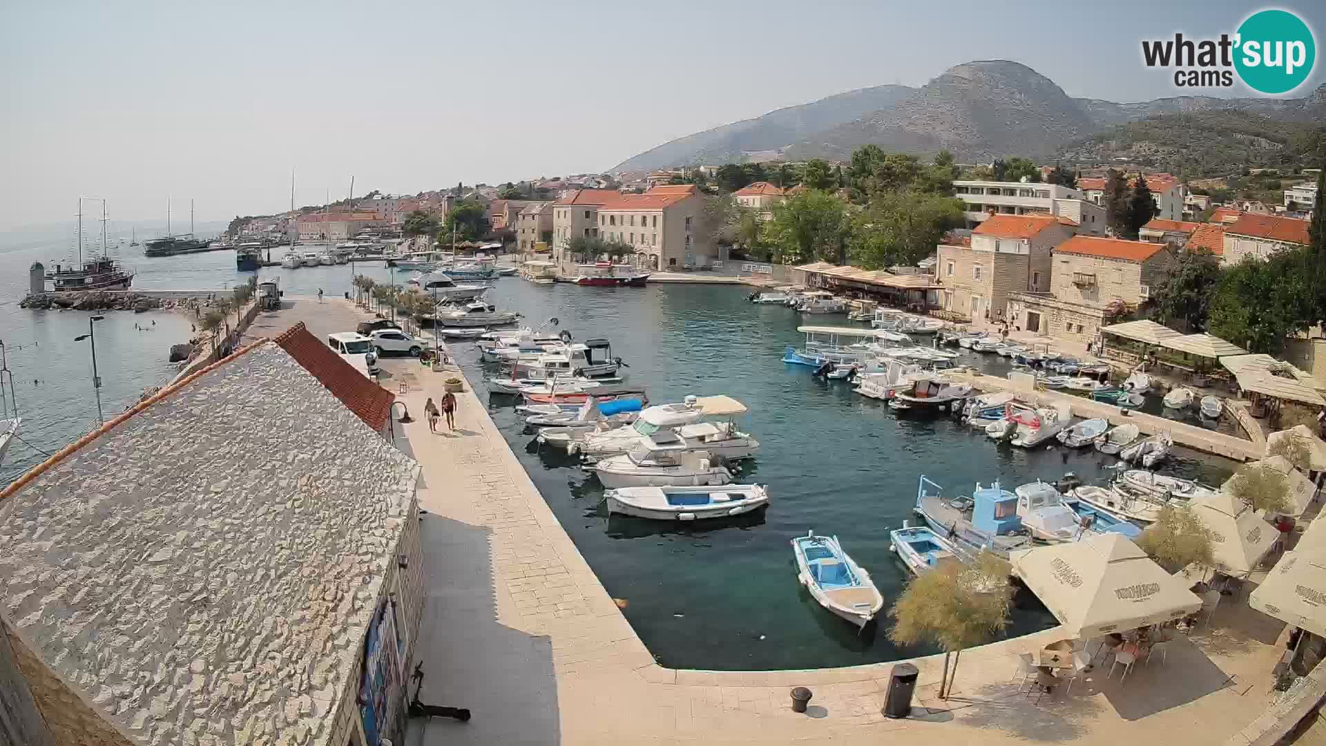 Webcam Bol Harbour – Live View of Bol Riva & Marina