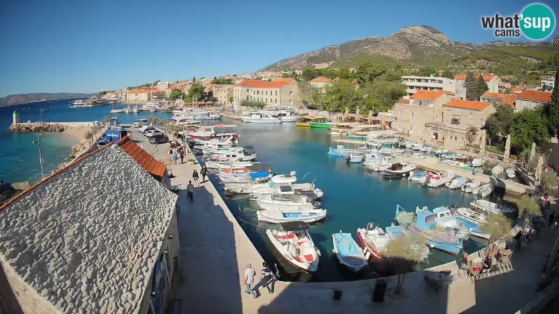 Webcam Bol Harbour – Live View of Bol Riva & Marina