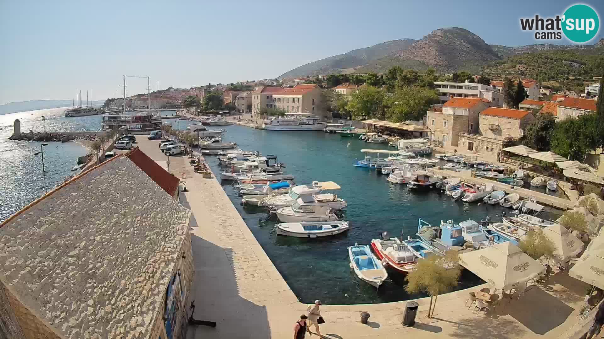 Webcam Bol Harbour – Live View of Bol Riva & Marina
