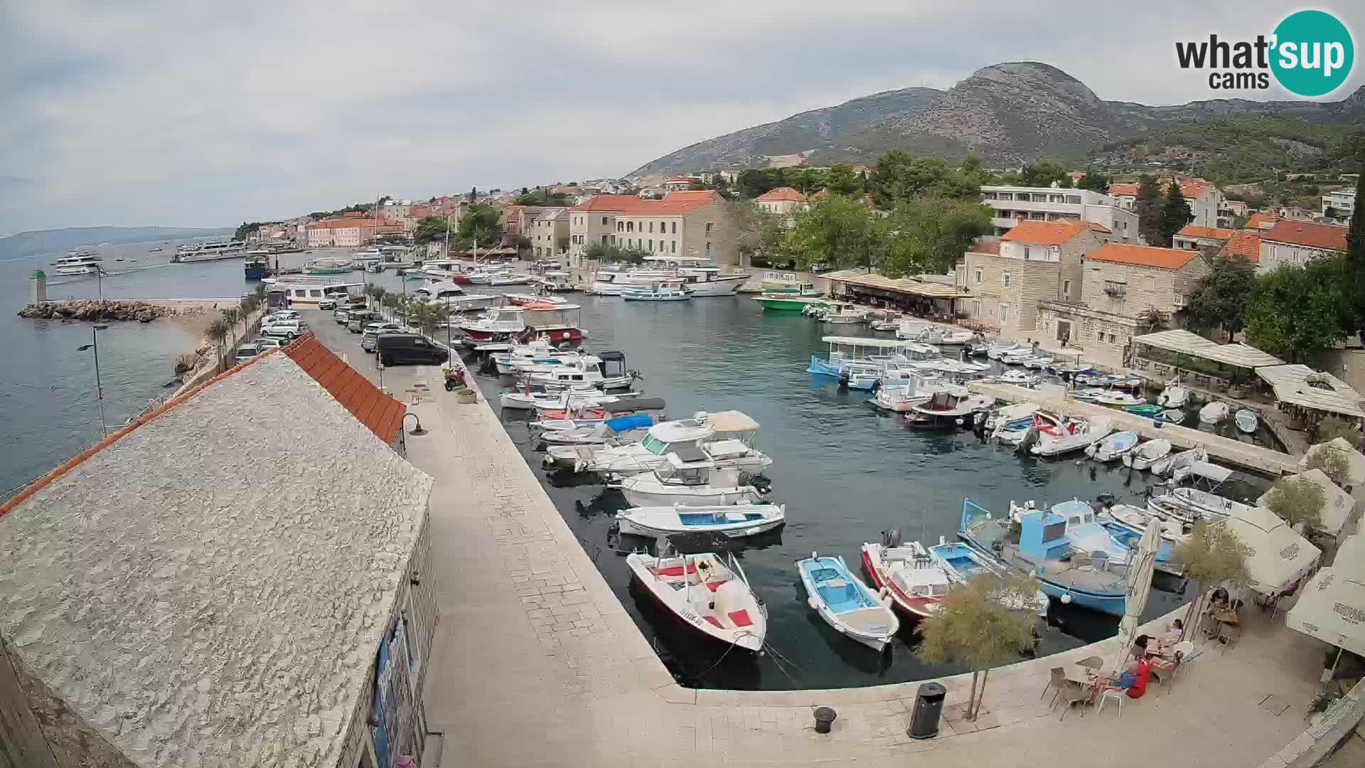 Webcam Bol Hafen – Liveblick auf Bol Riva & Marina