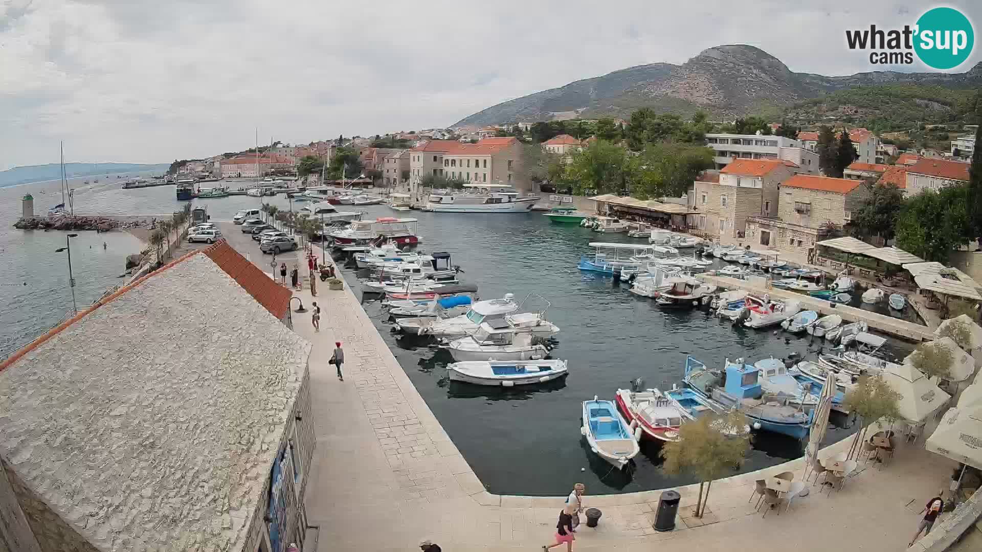 Webcam Bol Hafen – Liveblick auf Bol Riva & Marina