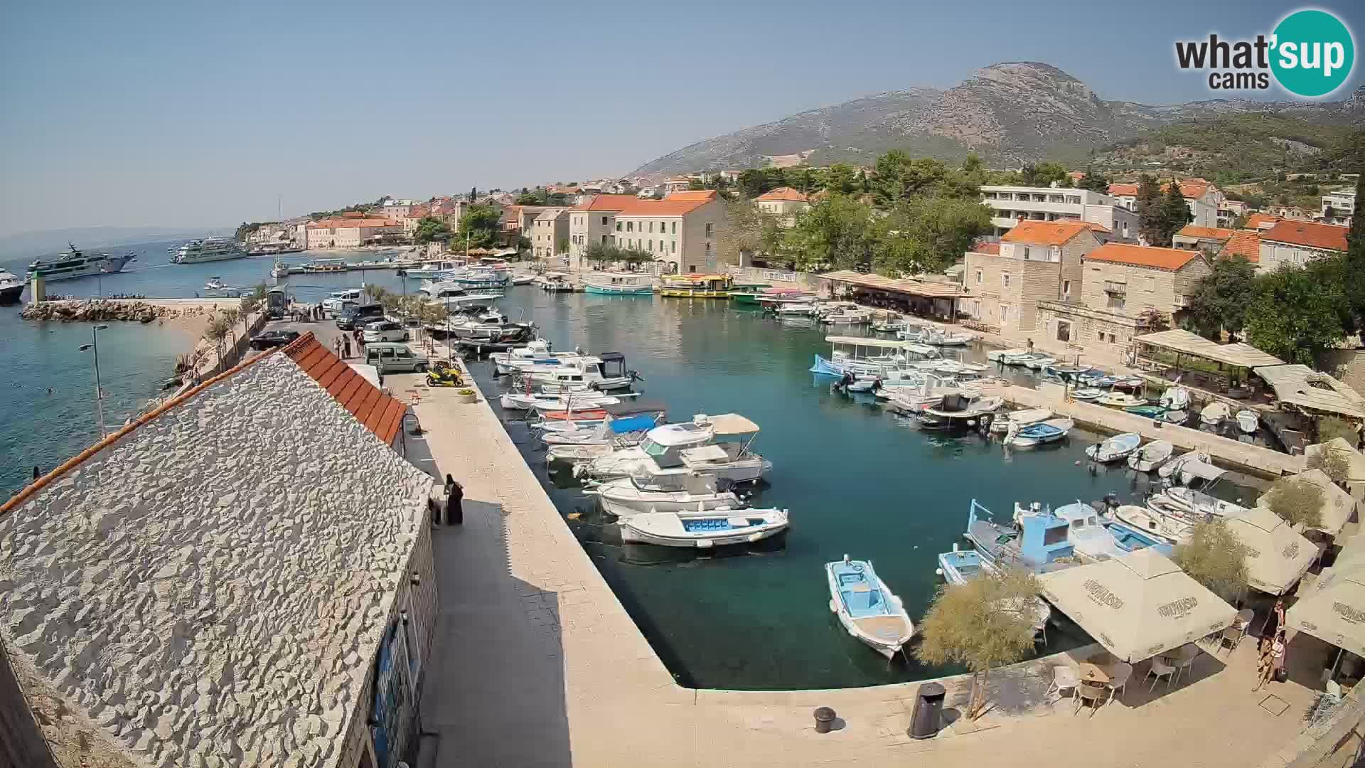 Webcam Bol Harbour – Live View of Bol Riva & Marina