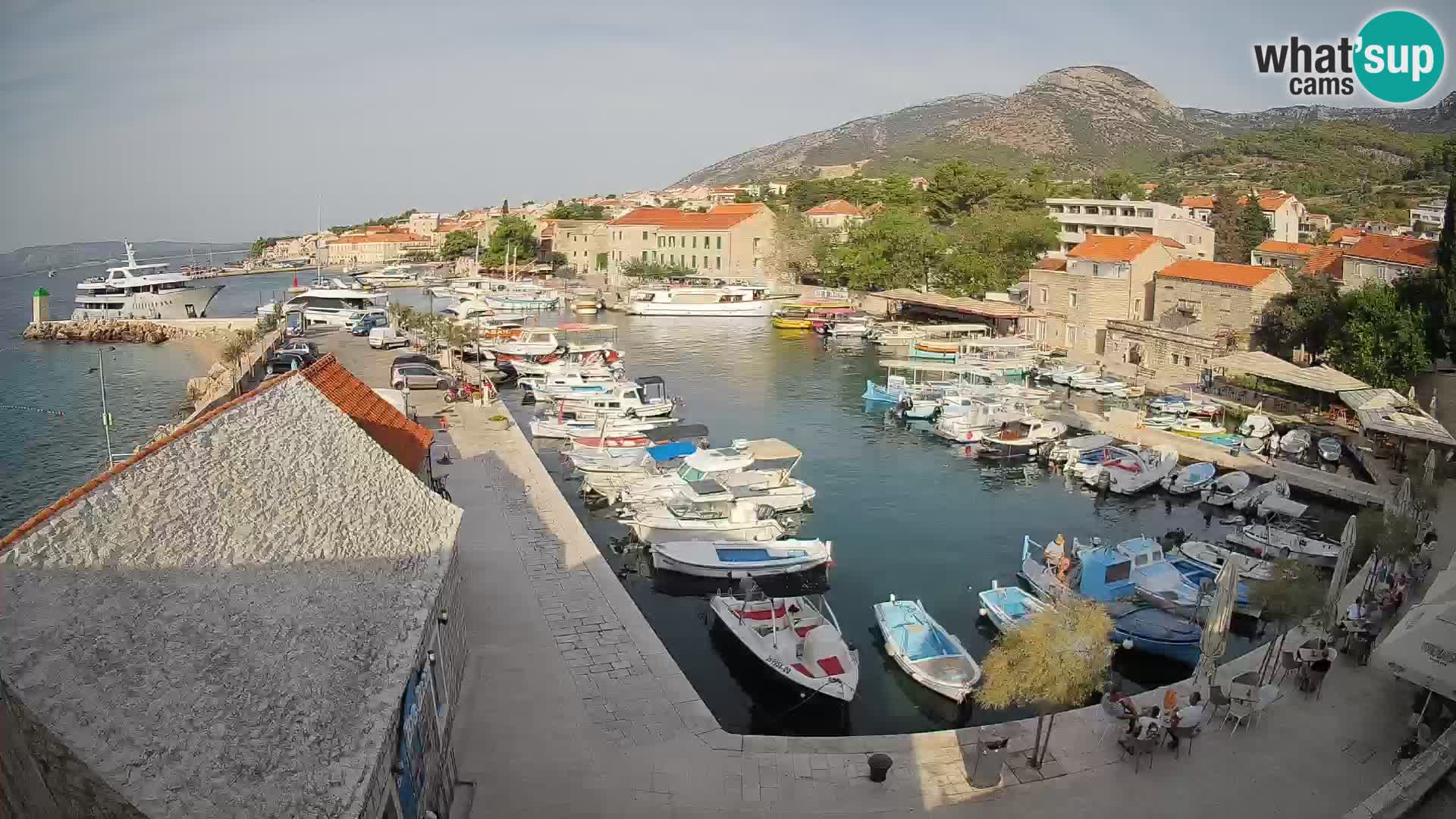 Webcam Bol Hafen – Liveblick auf Bol Riva & Marina