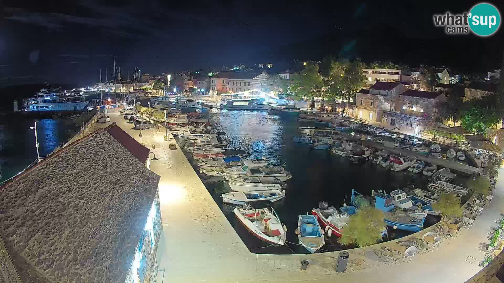 Webcam Bol Harbour – Live View of Bol Riva & Marina