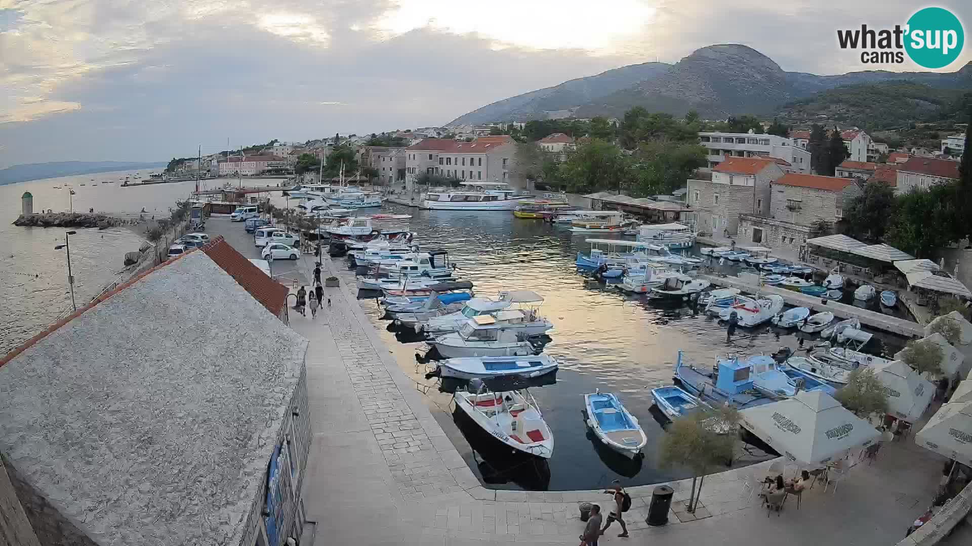 Webcam Bol Harbour – Live View of Bol Riva & Marina