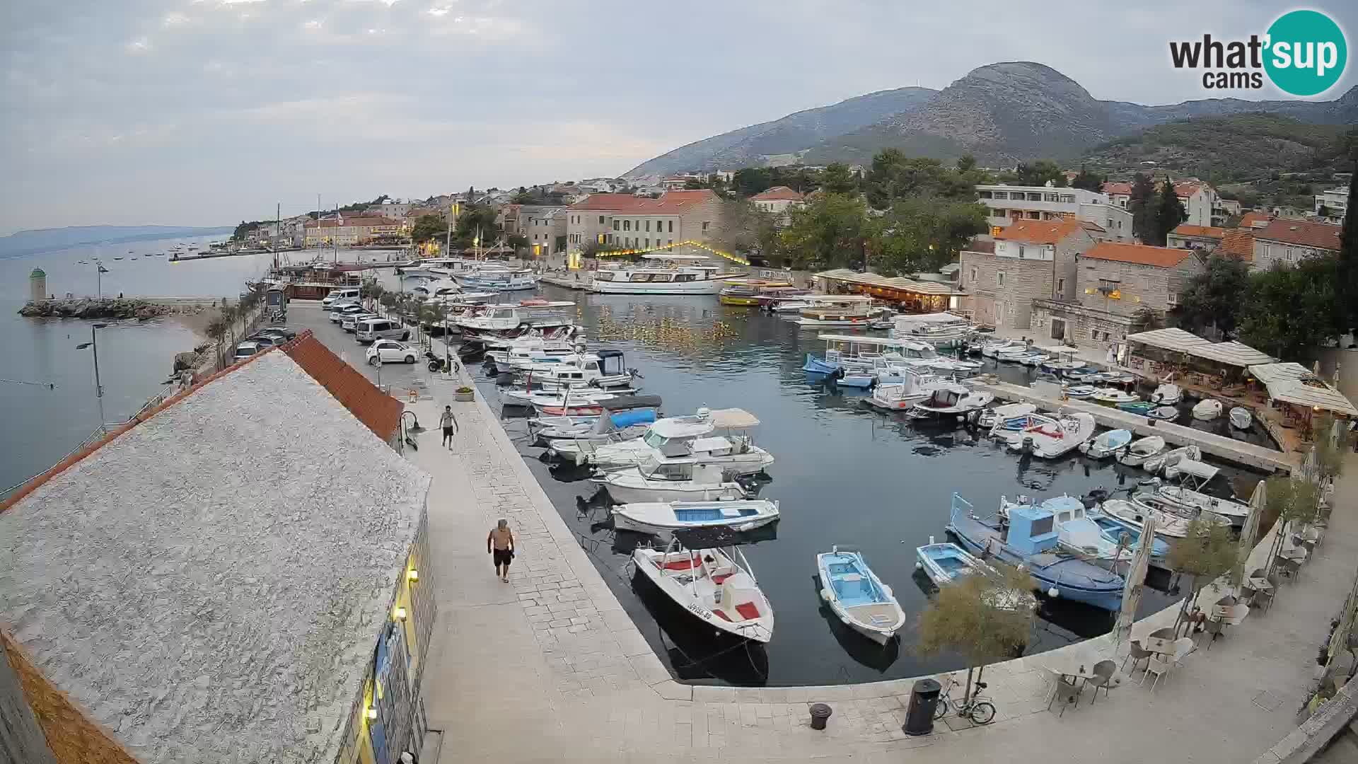 Webcam Bol Harbour – Live View of Bol Riva & Marina