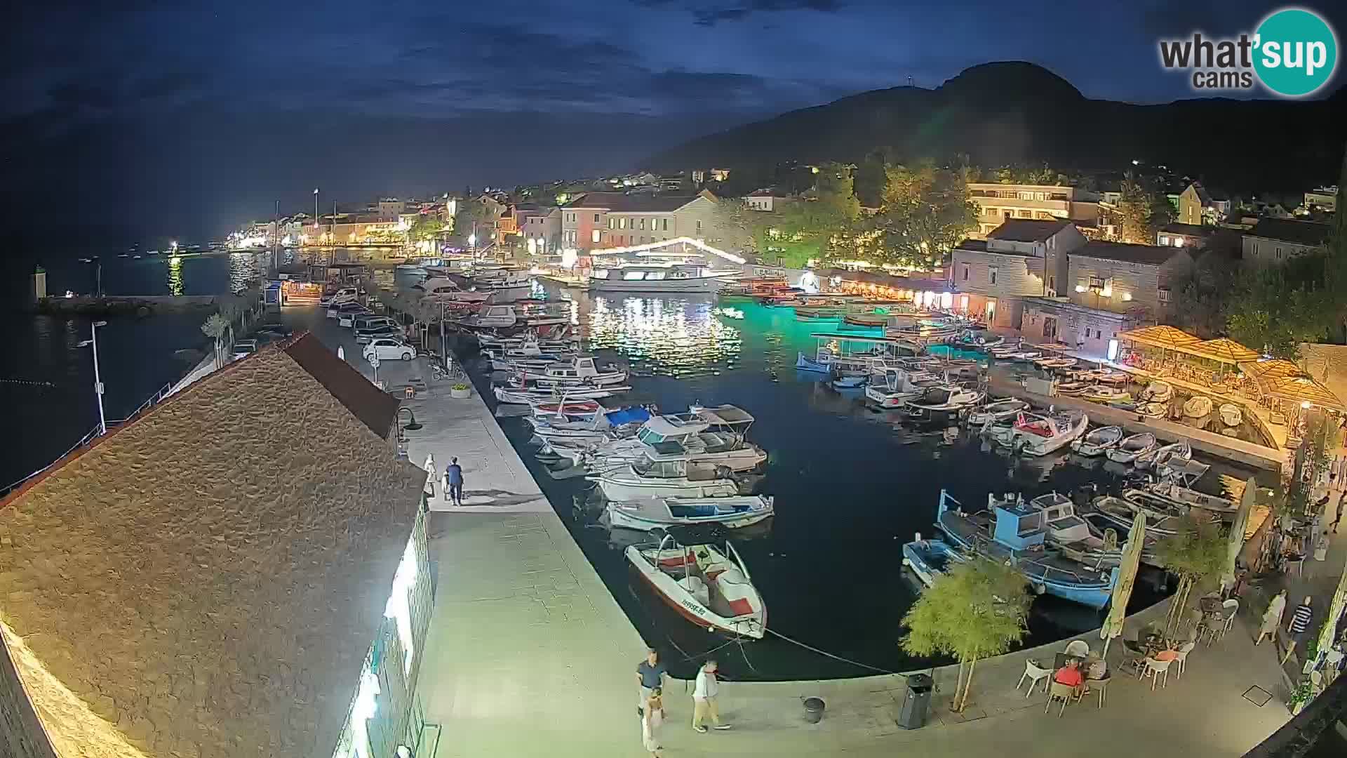 Webcam Bol Harbour – Live View of Bol Riva & Marina