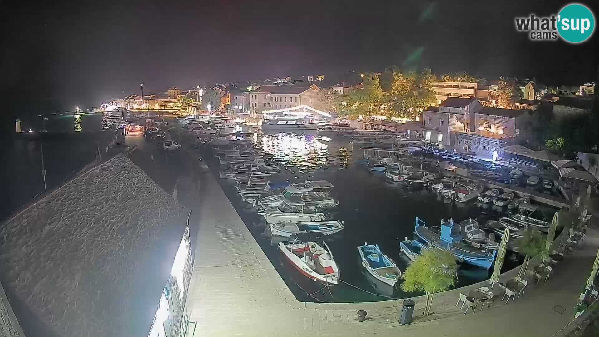 Webcam Bol Harbour – Live View of Bol Riva & Marina