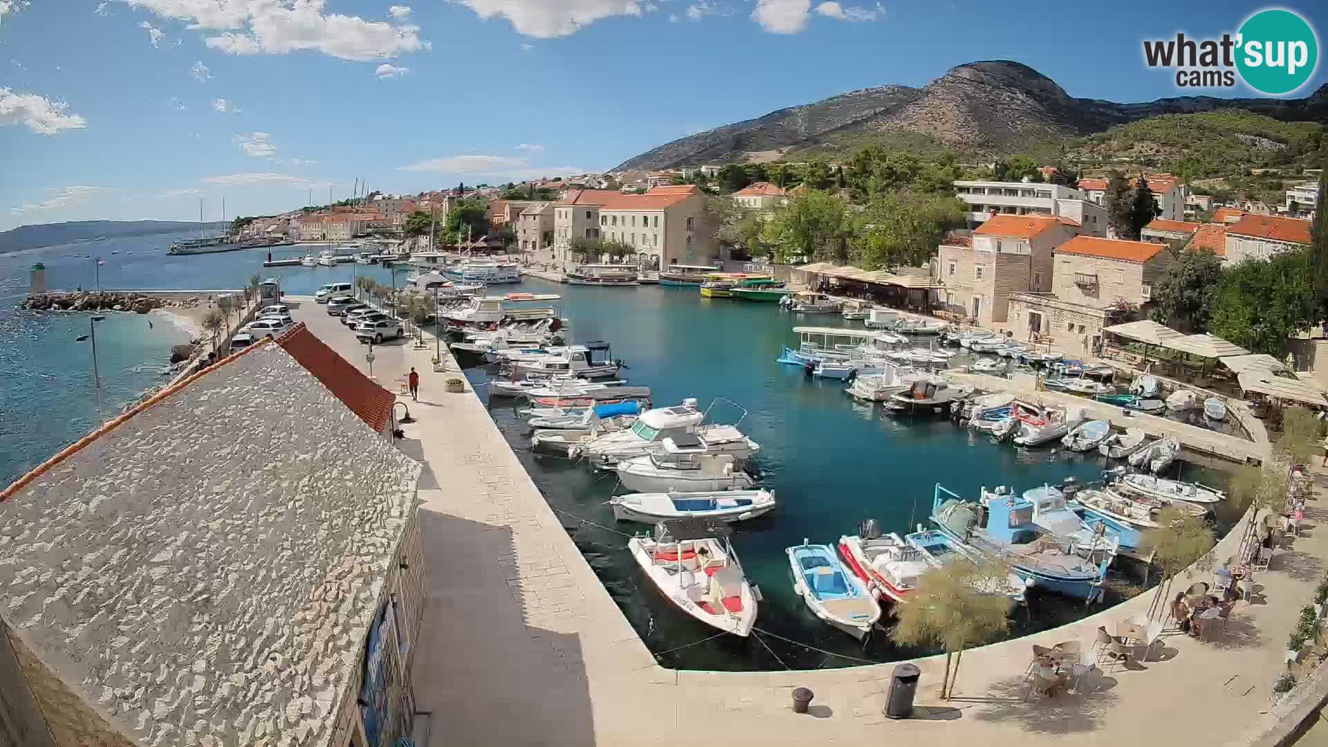 Webcam porto di Bol – Vista live sulla Riva e Marina