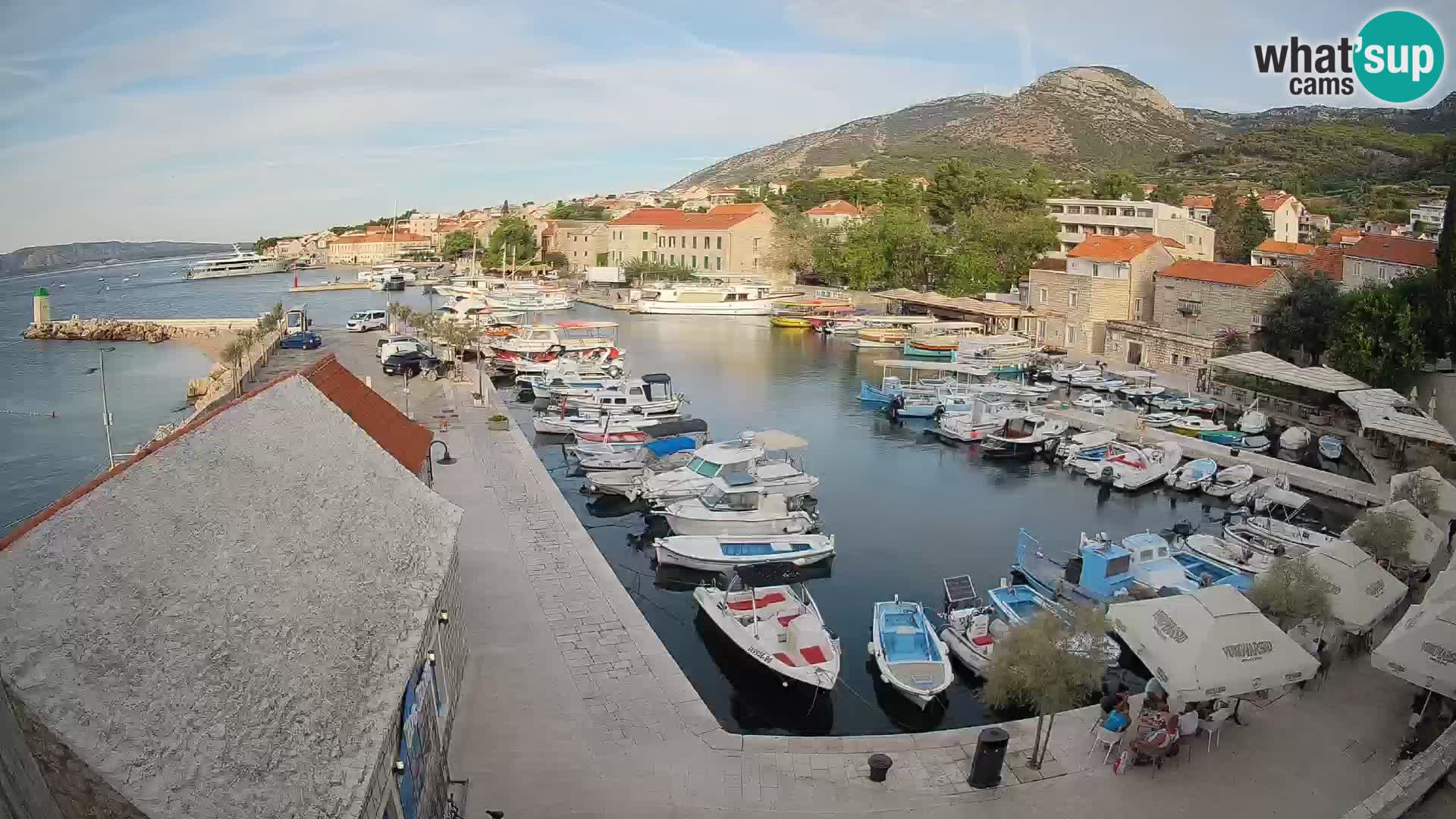 Webcam Bol Hafen – Liveblick auf Bol Riva & Marina