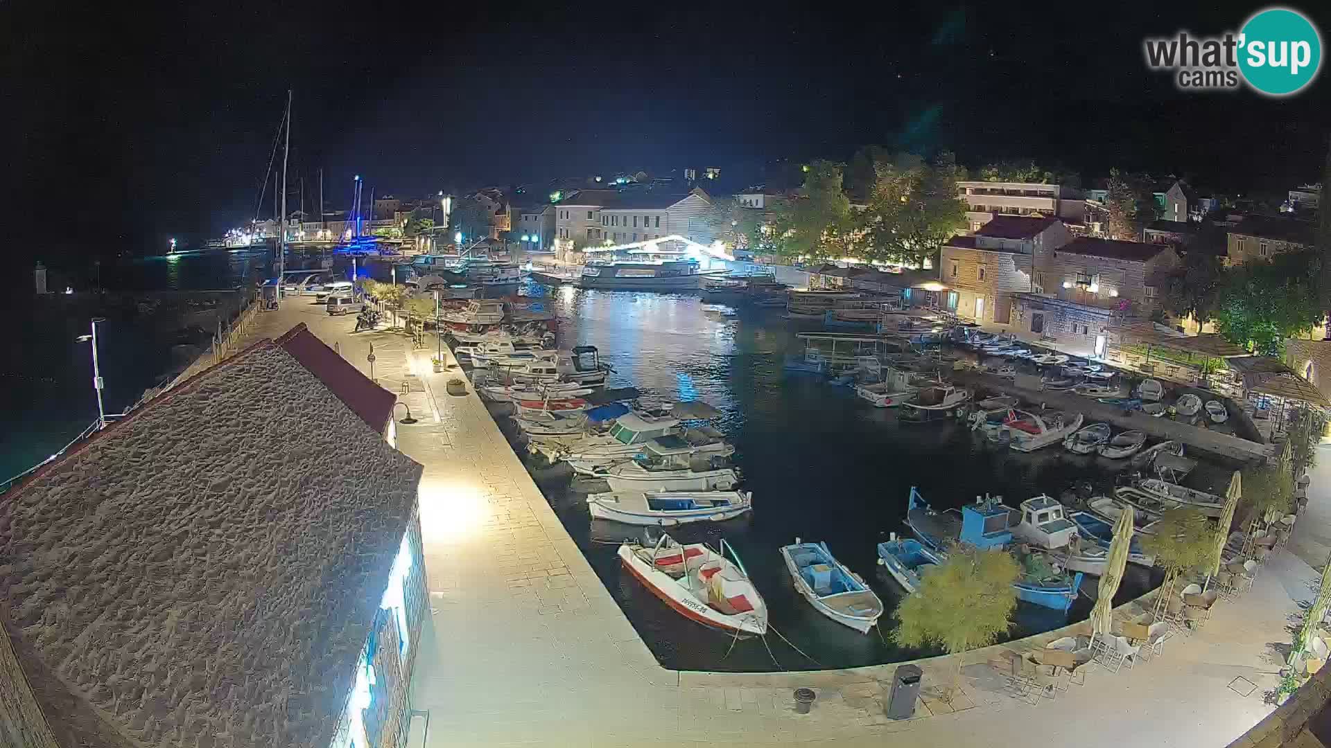 Webcam Bol Hafen – Liveblick auf Bol Riva & Marina