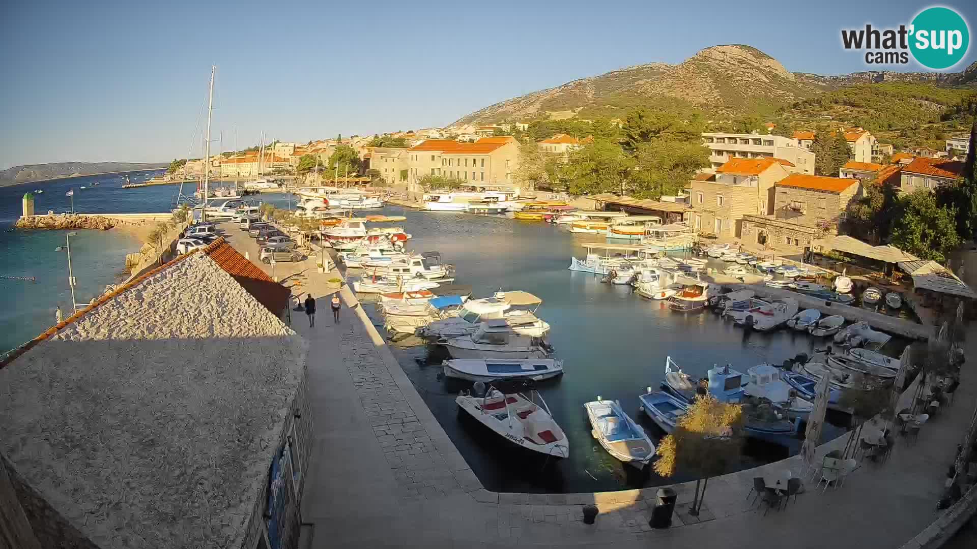 Webcam Bol Hafen – Liveblick auf Bol Riva & Marina