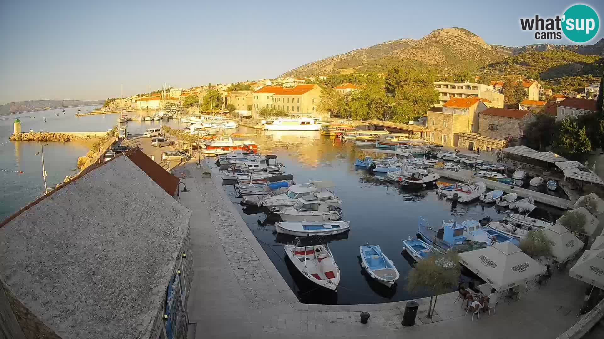 Webcam Bol Hafen – Liveblick auf Bol Riva & Marina