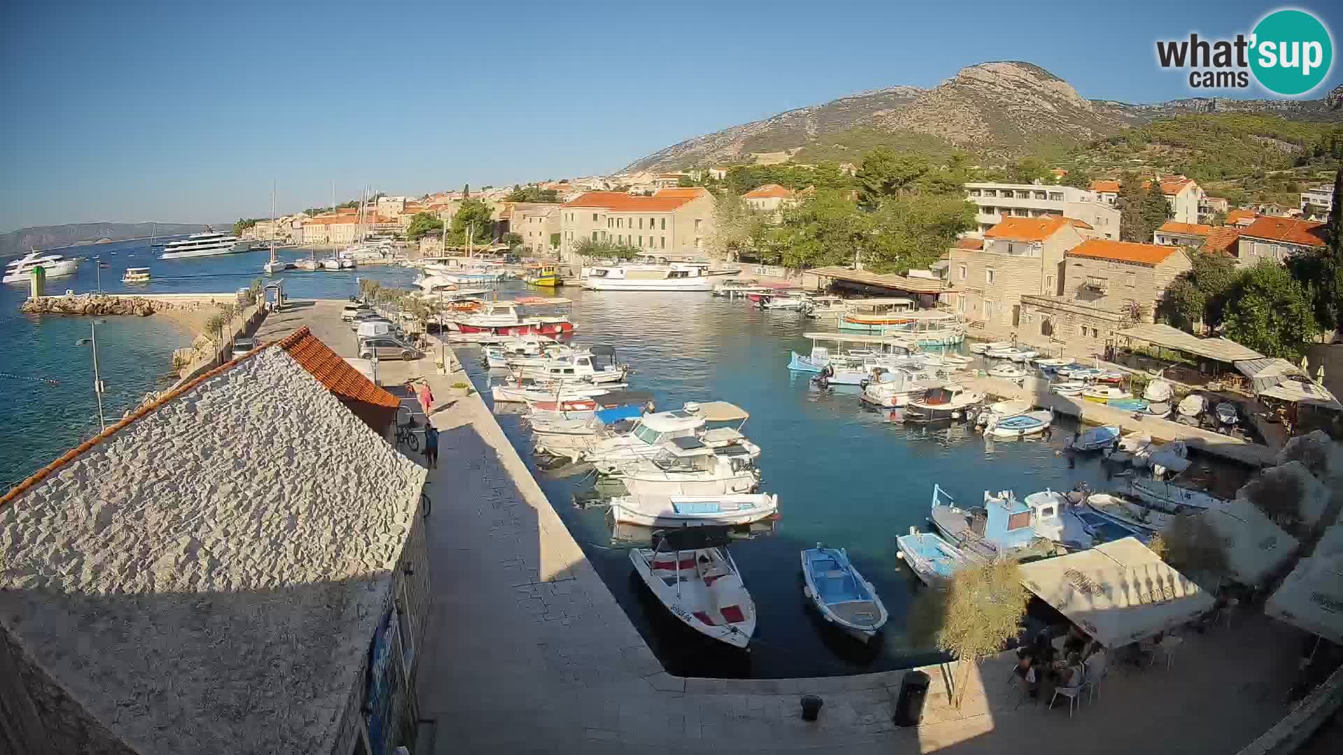 Webcam Bol Harbour – Live View of Bol Riva & Marina