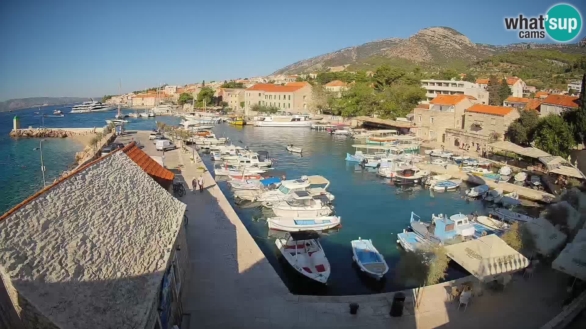Webcam Bol Hafen – Liveblick auf Bol Riva & Marina