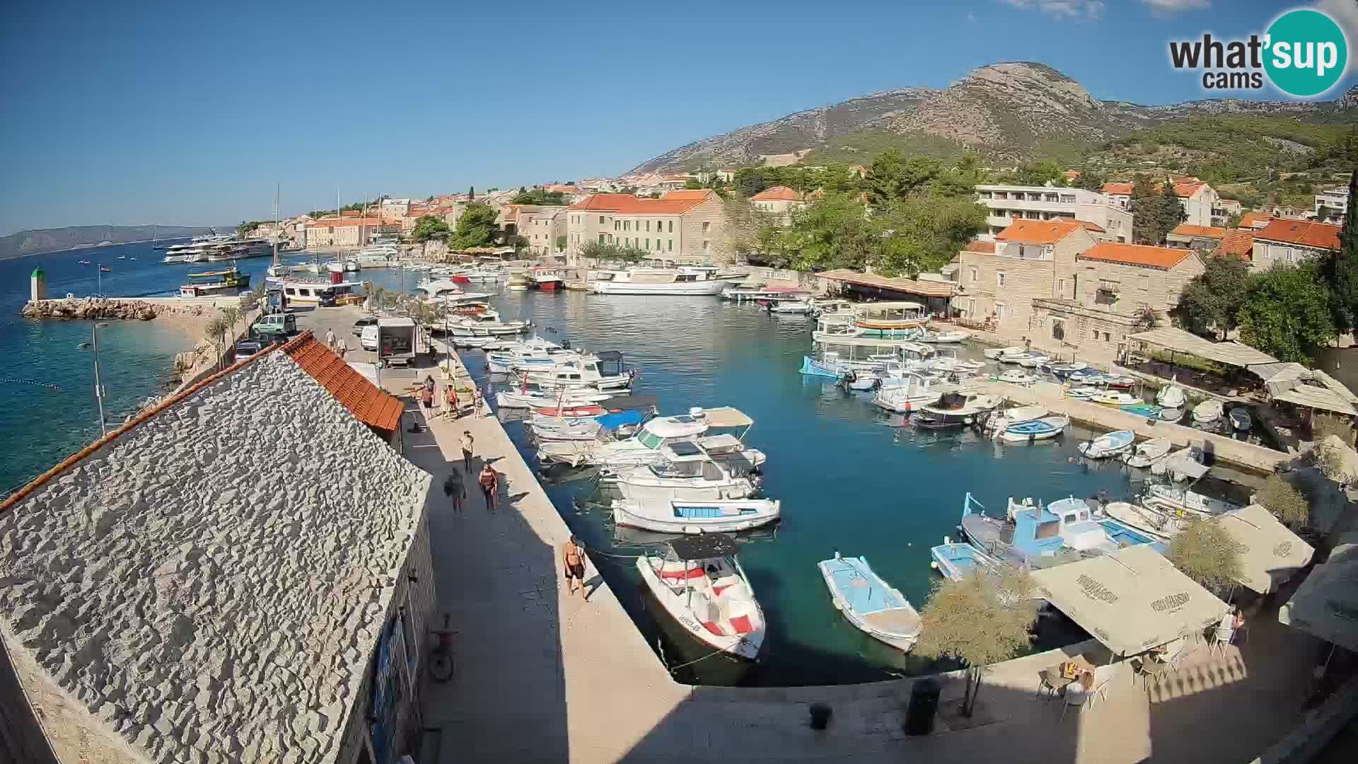Webcam Bol Harbour – Live View of Bol Riva & Marina