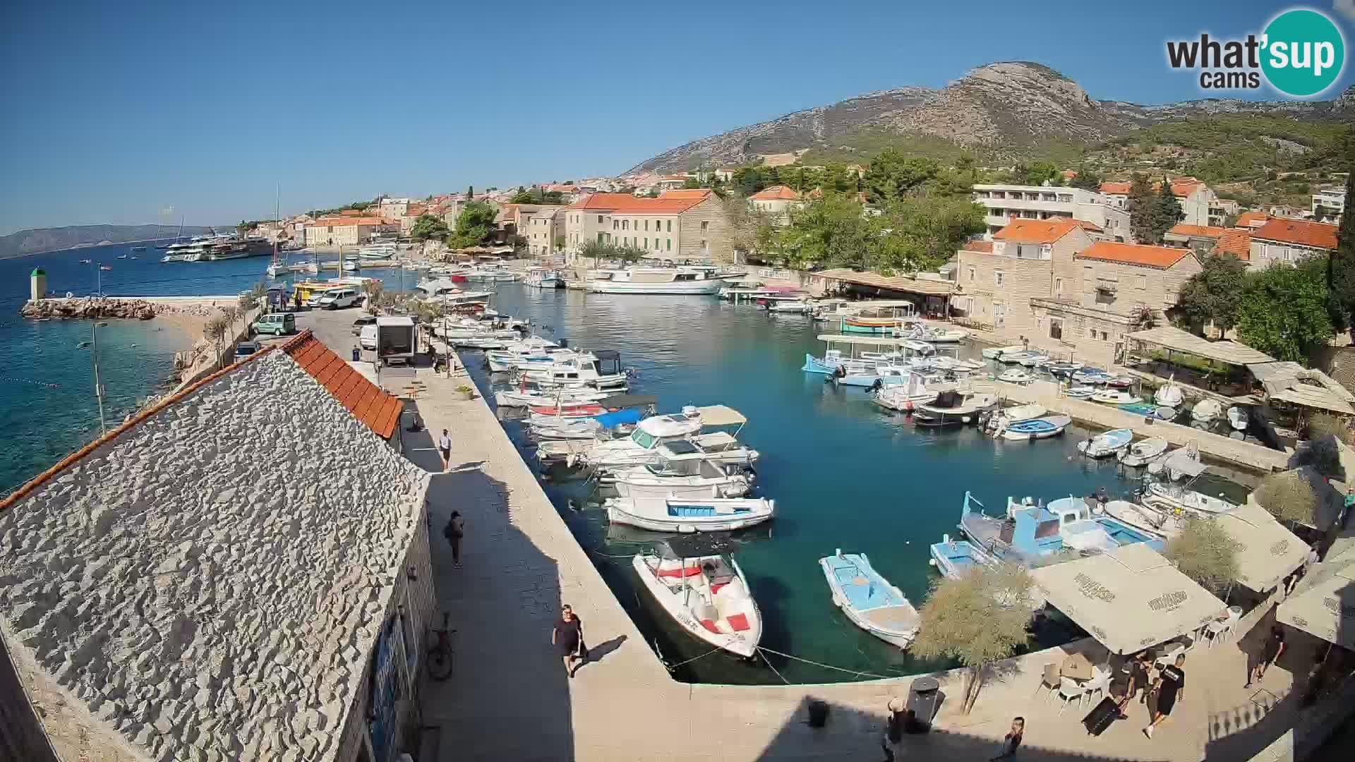 Webcam Bol Hafen – Liveblick auf Bol Riva & Marina