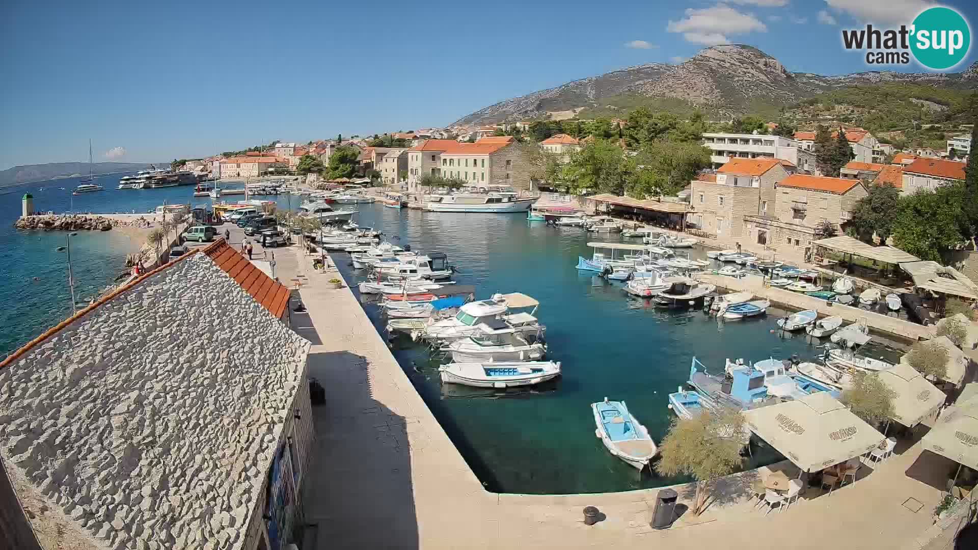 Webcam porto di Bol – Vista live sulla Riva e Marina