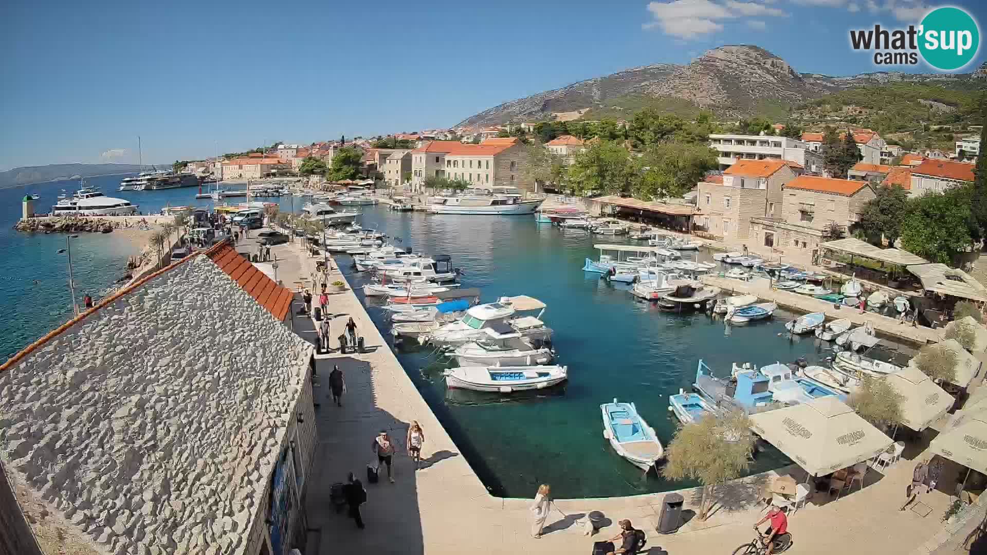 Webcam porto di Bol – Vista live sulla Riva e Marina