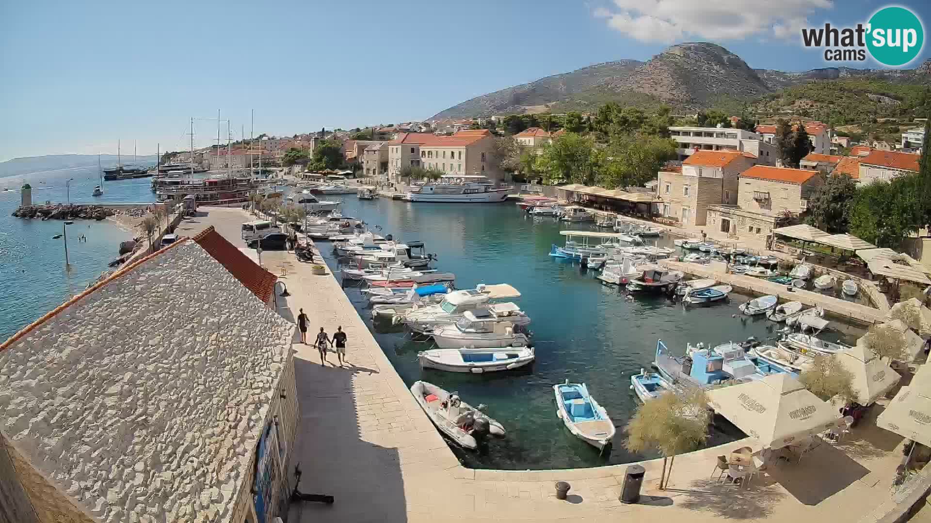 Webcam Bol Hafen – Liveblick auf Bol Riva & Marina