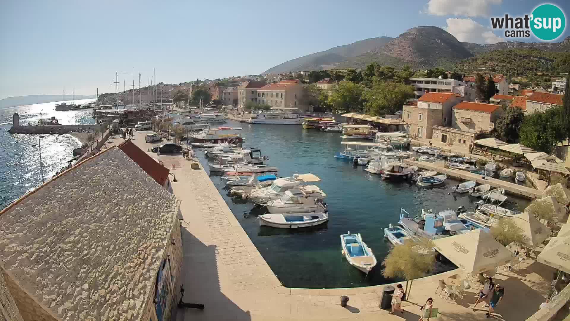 Webcam Bol Harbour – Live View of Bol Riva & Marina