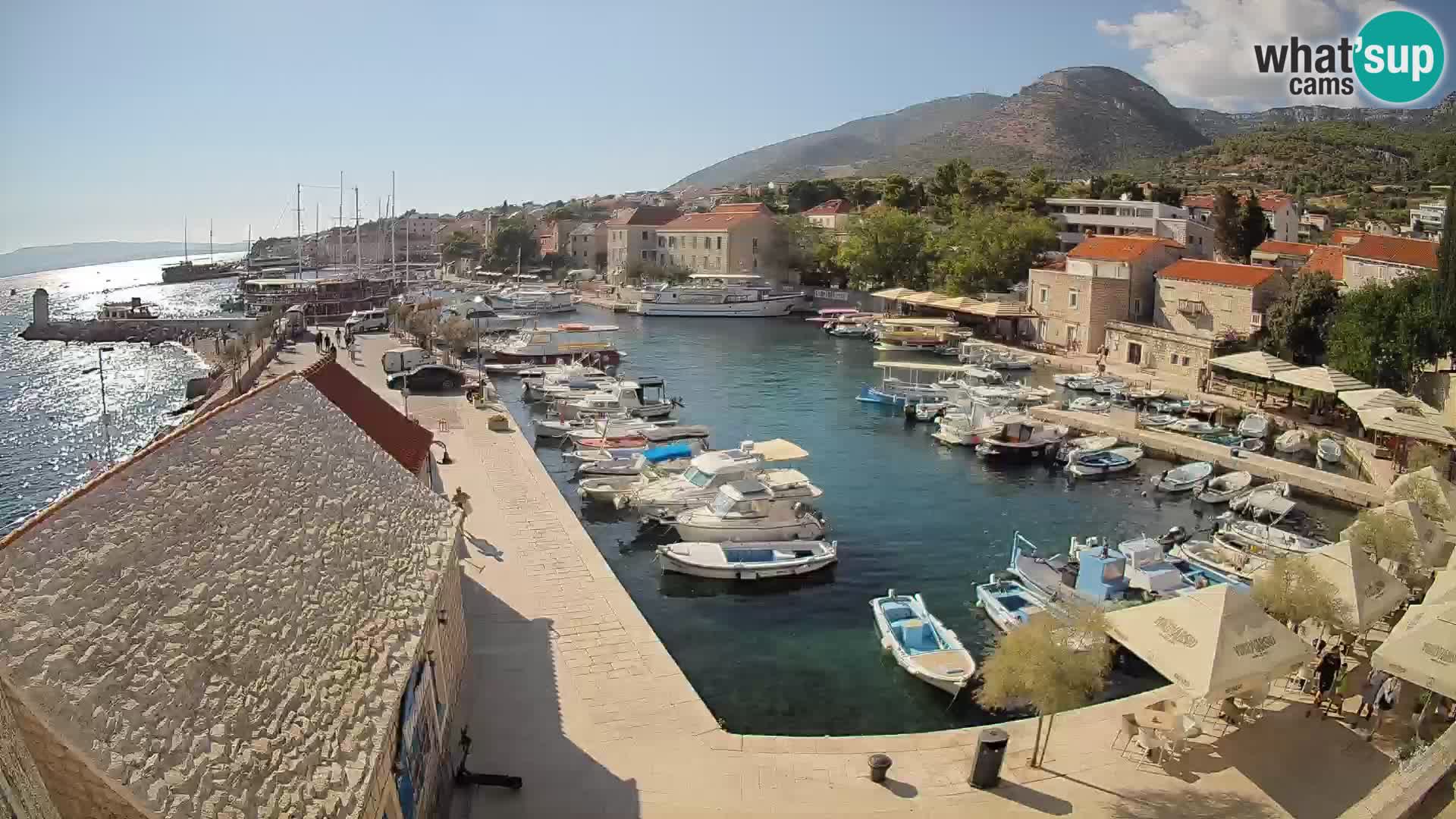 Webcam Bol Harbour – Live View of Bol Riva & Marina