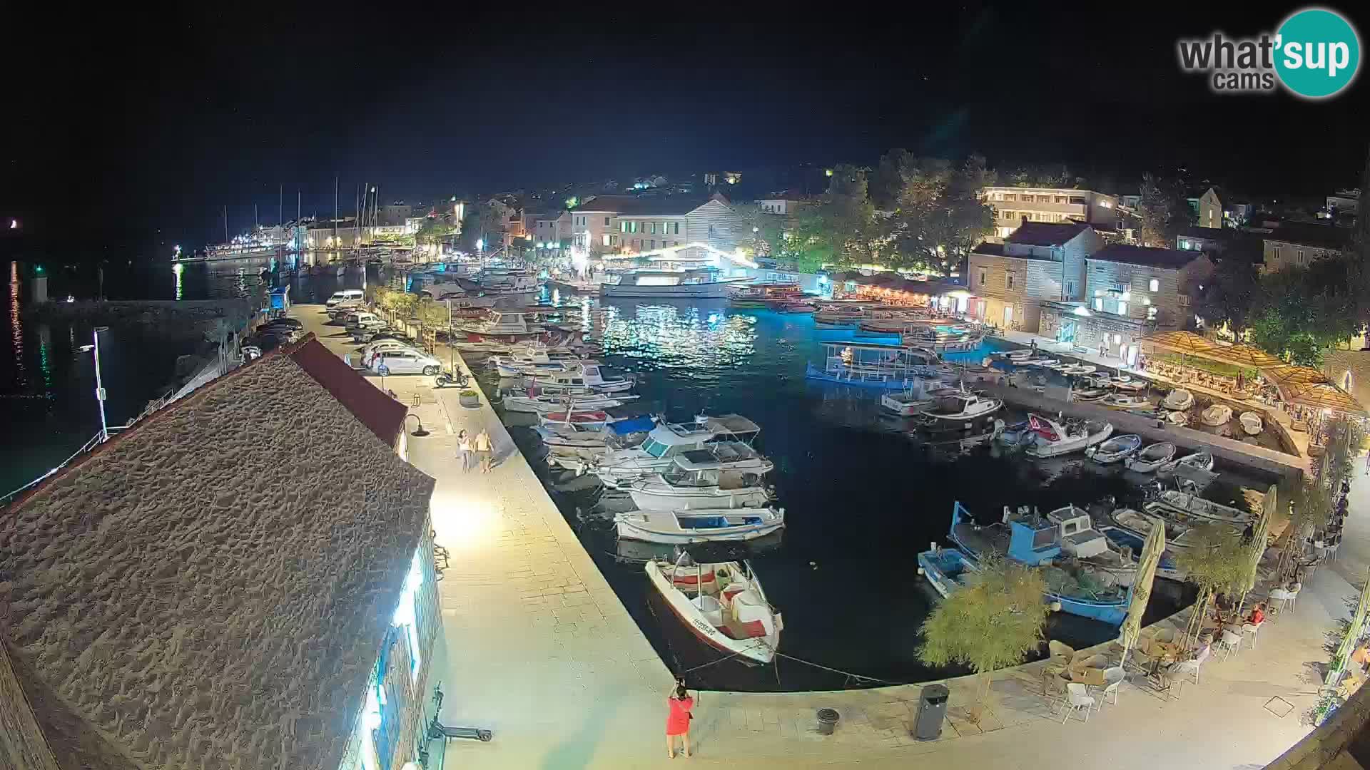 Webcam Bol Harbour – Live View of Bol Riva & Marina
