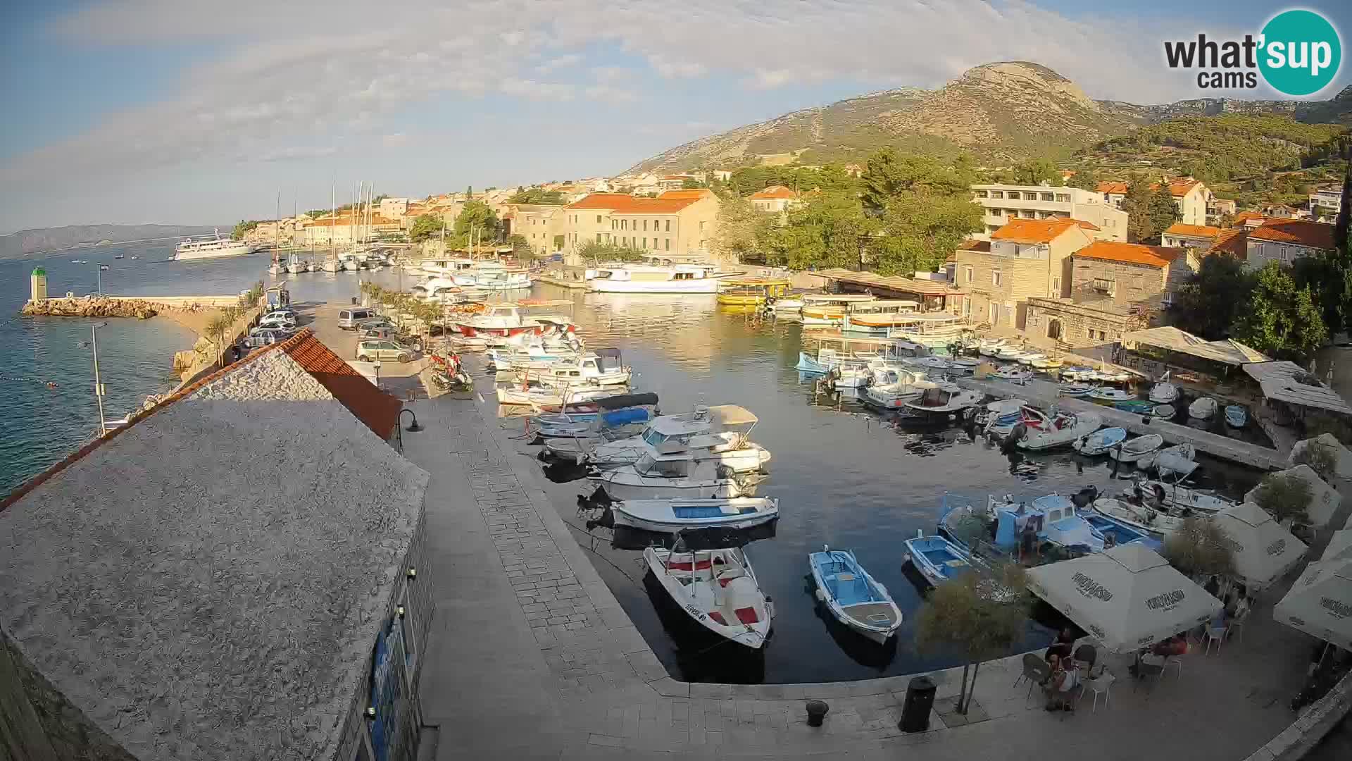 Webcam Bol Harbour – Live View of Bol Riva & Marina