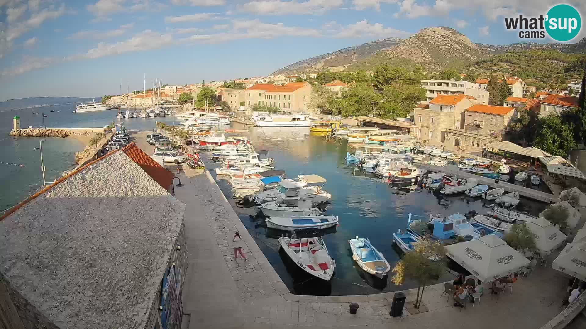 Webcam Bol Harbour – Live View of Bol Riva & Marina