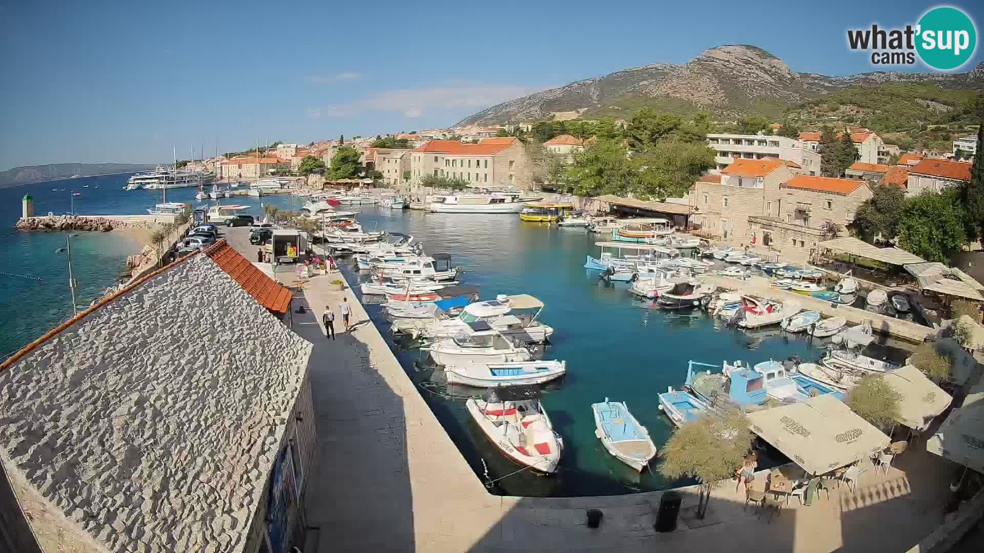 Webcam porto di Bol – Vista live sulla Riva e Marina