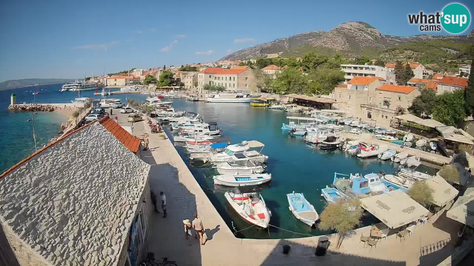 Webcam Bol Hafen – Liveblick auf Bol Riva & Marina