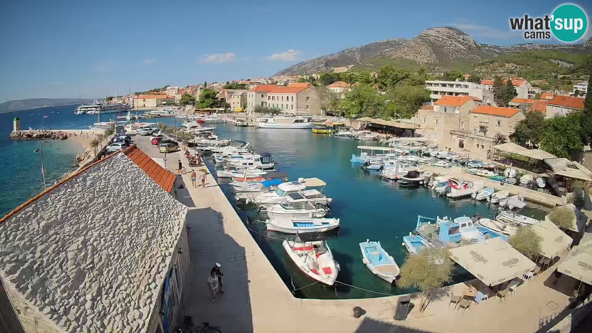 Webcam porto di Bol – Vista live sulla Riva e Marina