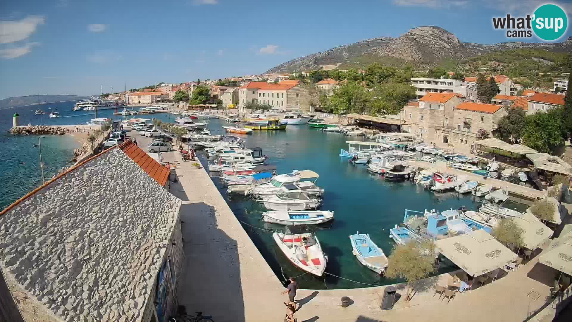 Webcam Bol Hafen – Liveblick auf Bol Riva & Marina