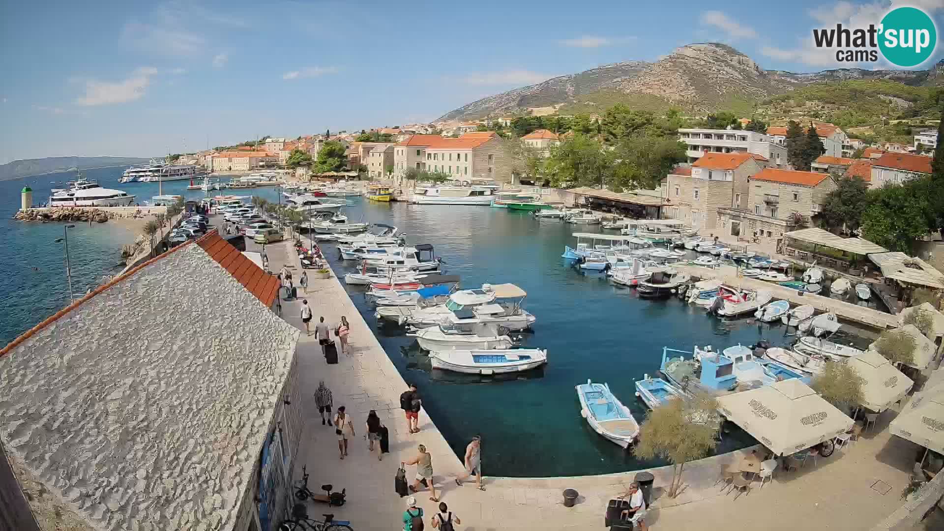 Webcam Bol Hafen – Liveblick auf Bol Riva & Marina