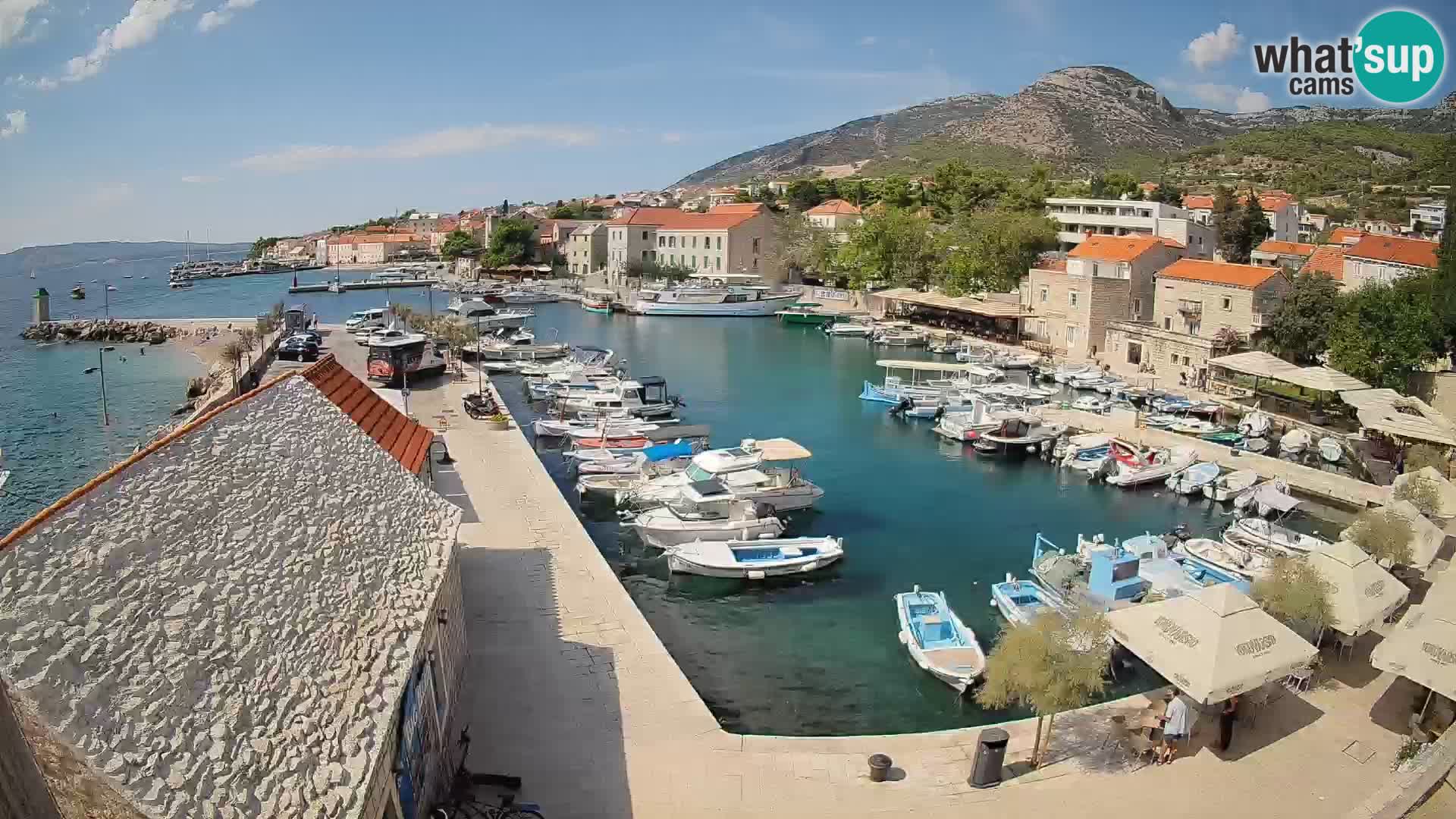 Webcam Bol Hafen – Liveblick auf Bol Riva & Marina